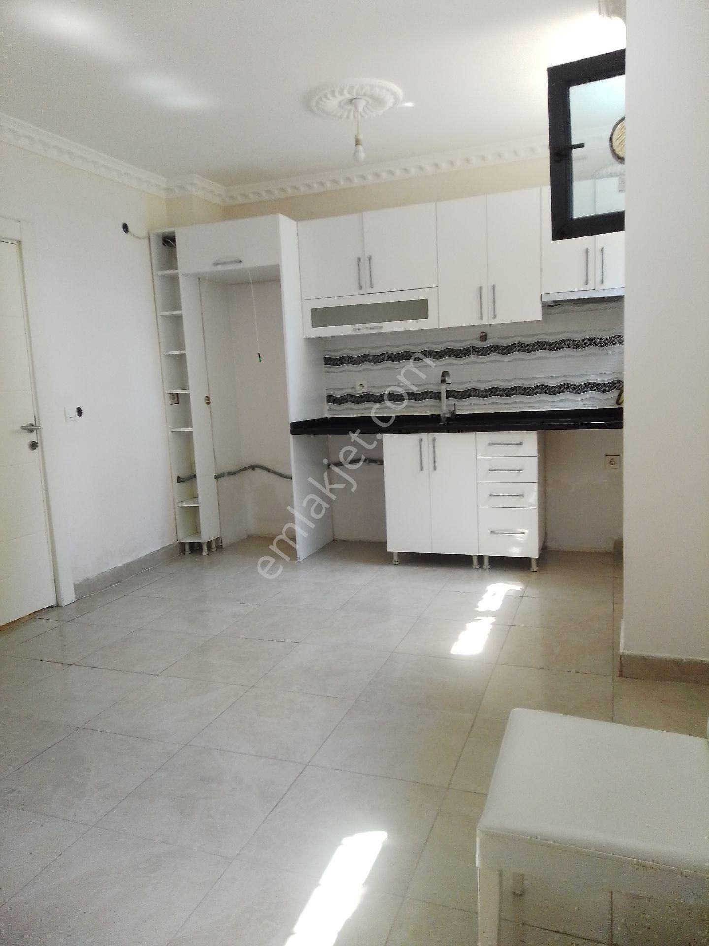 Aslı Emlaktan Bolluca Mh İlkokul Arkası Kiralık 2+1 Bahcekat Daire