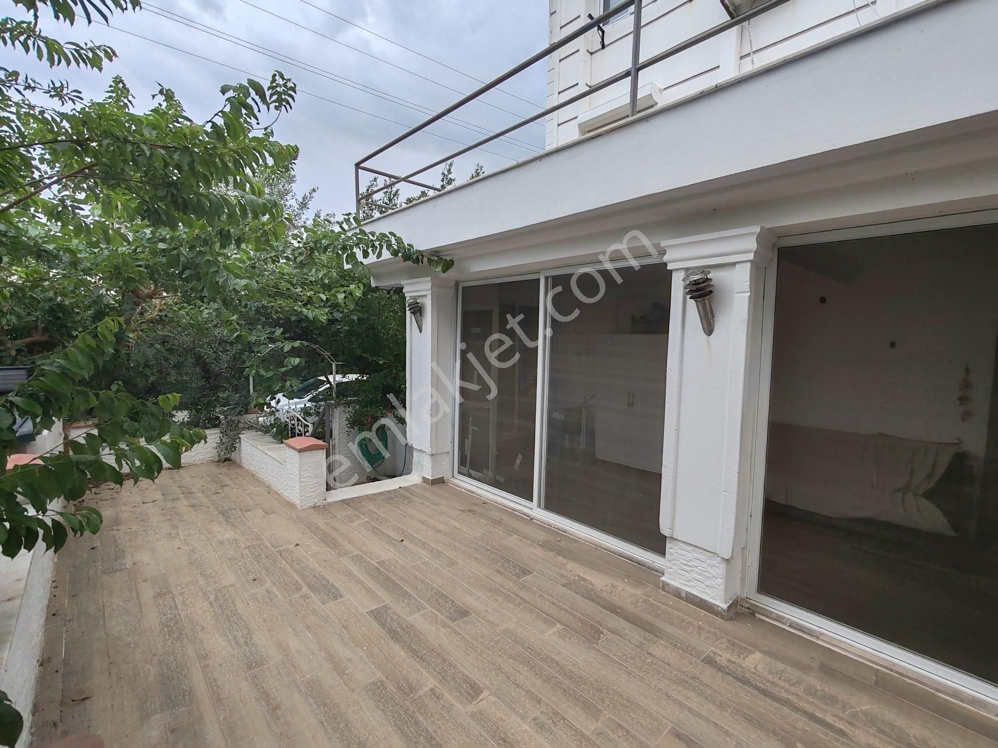 Seferihisar Atatürk Mahallesi Satılık Deniz Manzaralı Lüx Müstakil Villa - Görsel 5