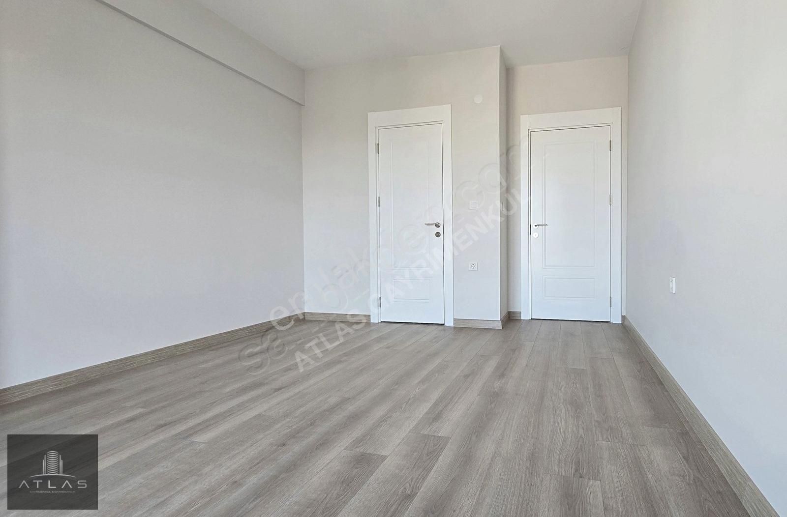 Atlas'tan, Sosyal Tesisli Sitede, 3+1, 162m2, 9.kat, E.banyolu - Görsel 19
