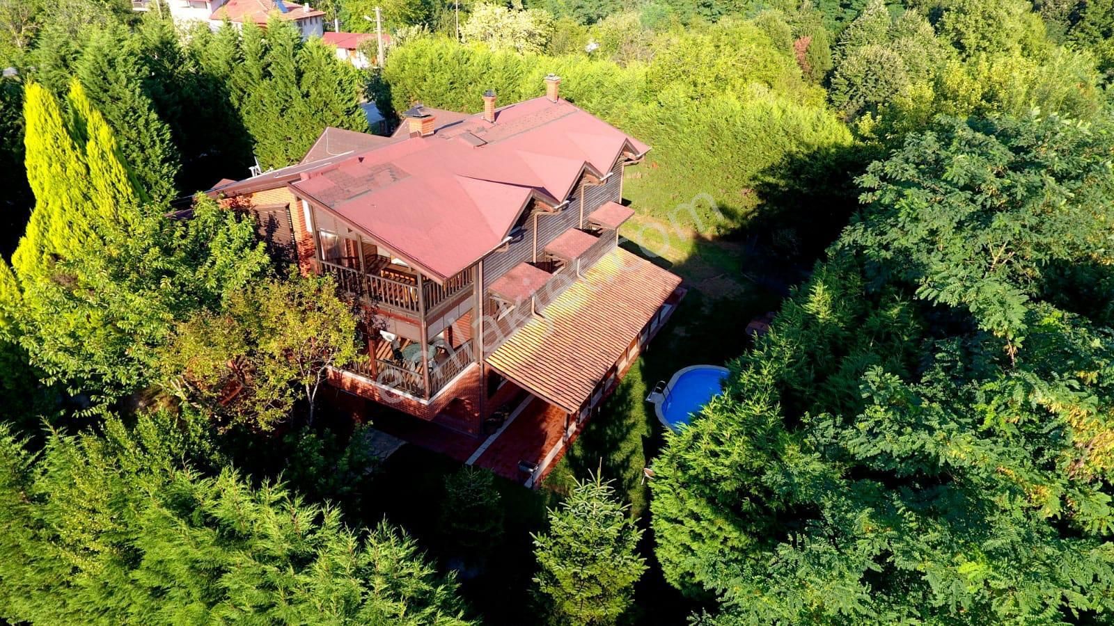 Sapanca Kuruçeşme"de 2355 M2 İçinde Yıllık Kiralık Müstakil Villa... - Görsel 2