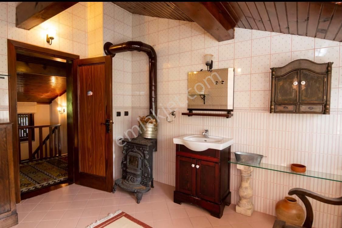 Sapanca Kuruçeşme"de 2355 M2 İçinde Yıllık Kiralık Müstakil Villa... - Görsel 26