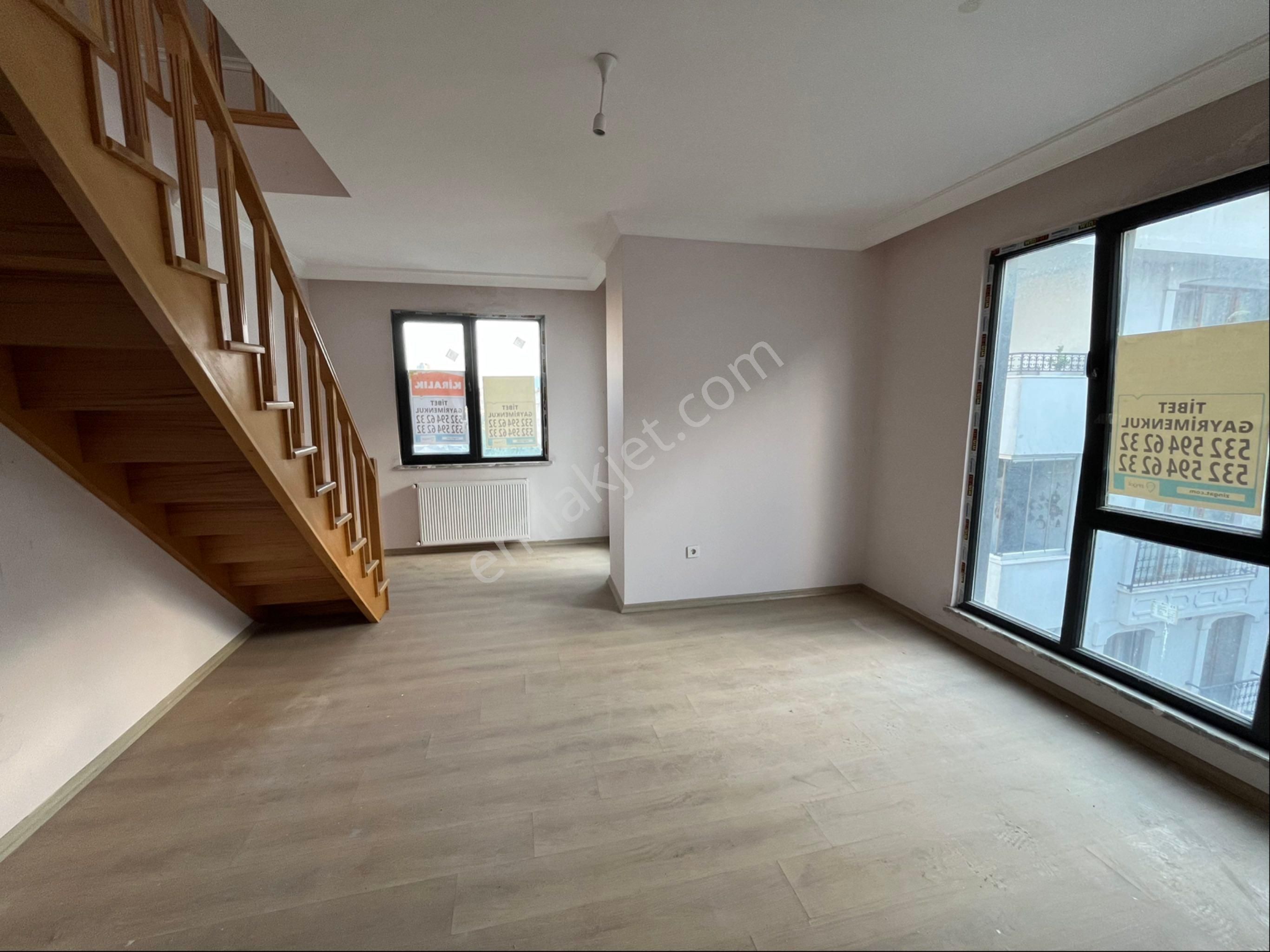 Ataşehir Örnek Mahallesi’nde 3 + 2 Üst Dubleks Kiralıktır