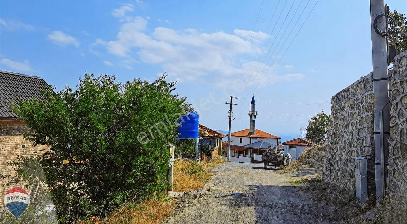 Remax Mavi'den Pamukova'da Kadastral Yolu Olan 3.819 M² Tarla - Görsel 8