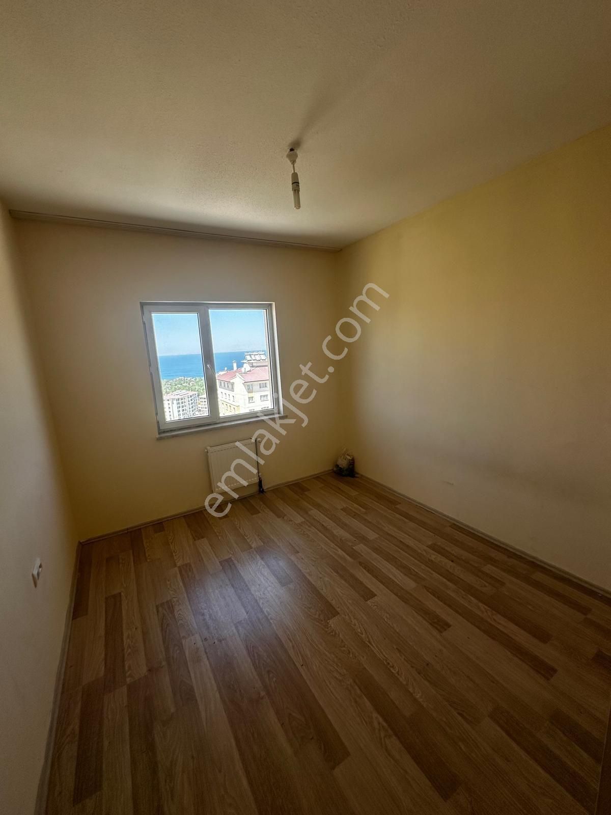 Edremit Yeni Toki De Göl Manzaralı Kiralık 3+1 Daire