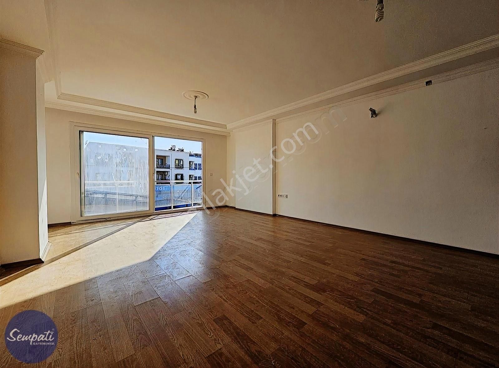 Mumcular Yeniköy Satılık Merkezi Konumda Bahçe Kat Daire - Görsel 9