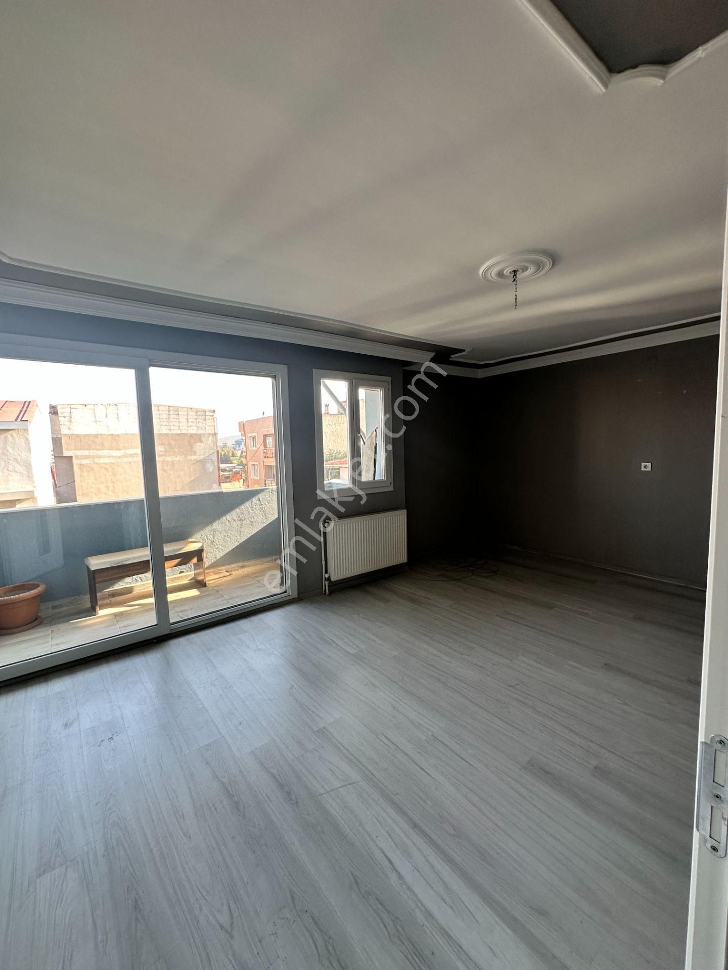 Çalışkan_dan Aydın Mahallesin'de Ara Kat 2+1 Doğalgazlı Kiralık Daire.