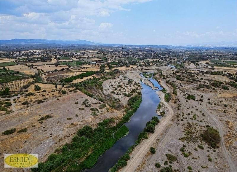 Bayramiç Ahmetçeli Köyü 8.432m2 Yola Cepheli Köşe Parsel - Görsel 8