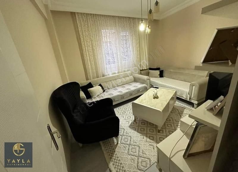 Ilkadım Modern Pazar Üstü Satılık 2+1 Yapılı Bodrum Kat Daıre