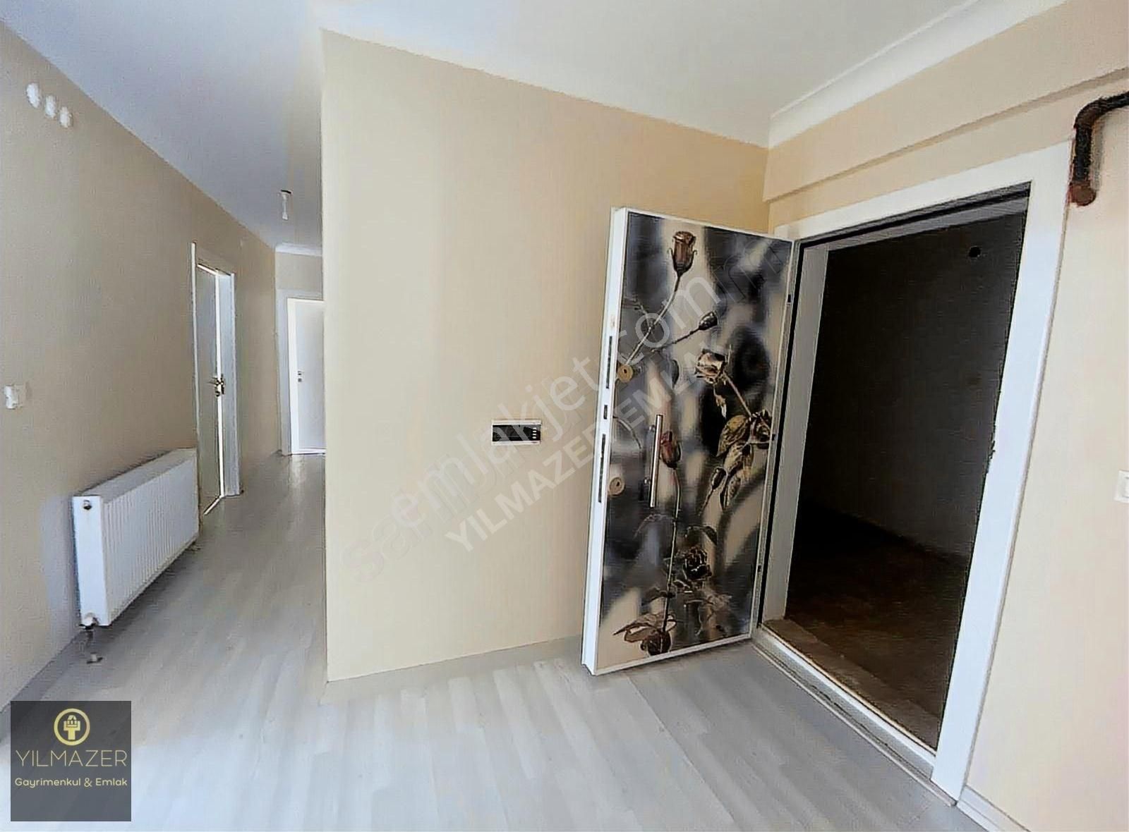 Yılmazer'den 1048 Cadde Üzerinde Migros Karşısı İskanlı 3+1 Acil - Görsel 17