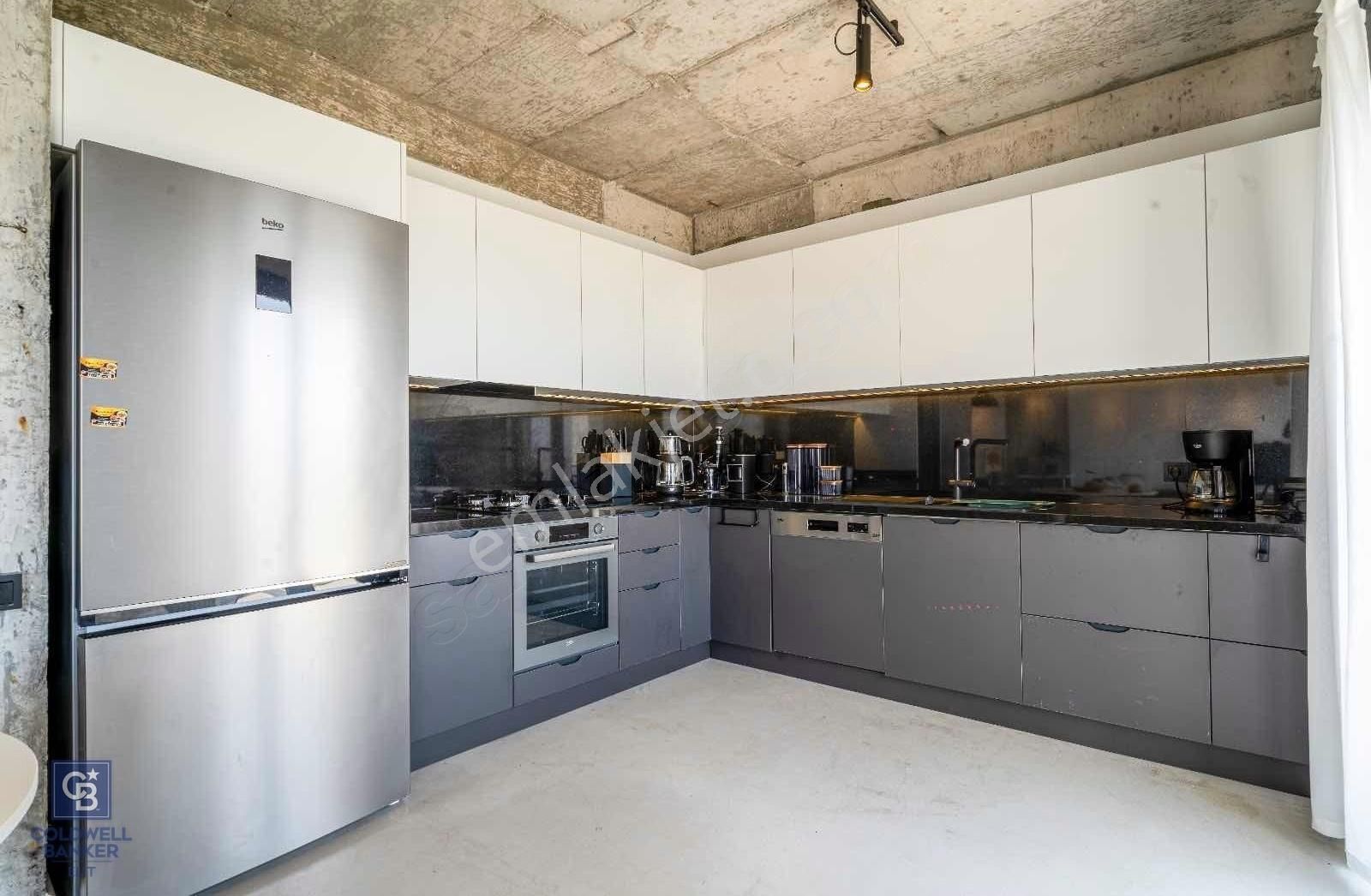 Bodrum Merkezde Deniz Manzaralı Ultra Modern 3+1 Kiralık Daire - Görsel 3