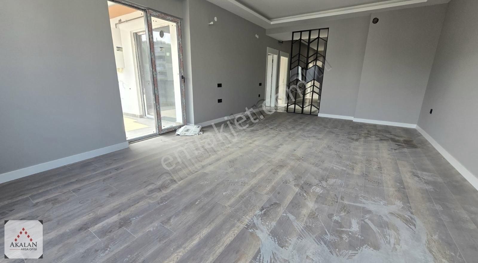 Atakum Yenı Mahallede Sıte Icerısınde Kiralık 3*1