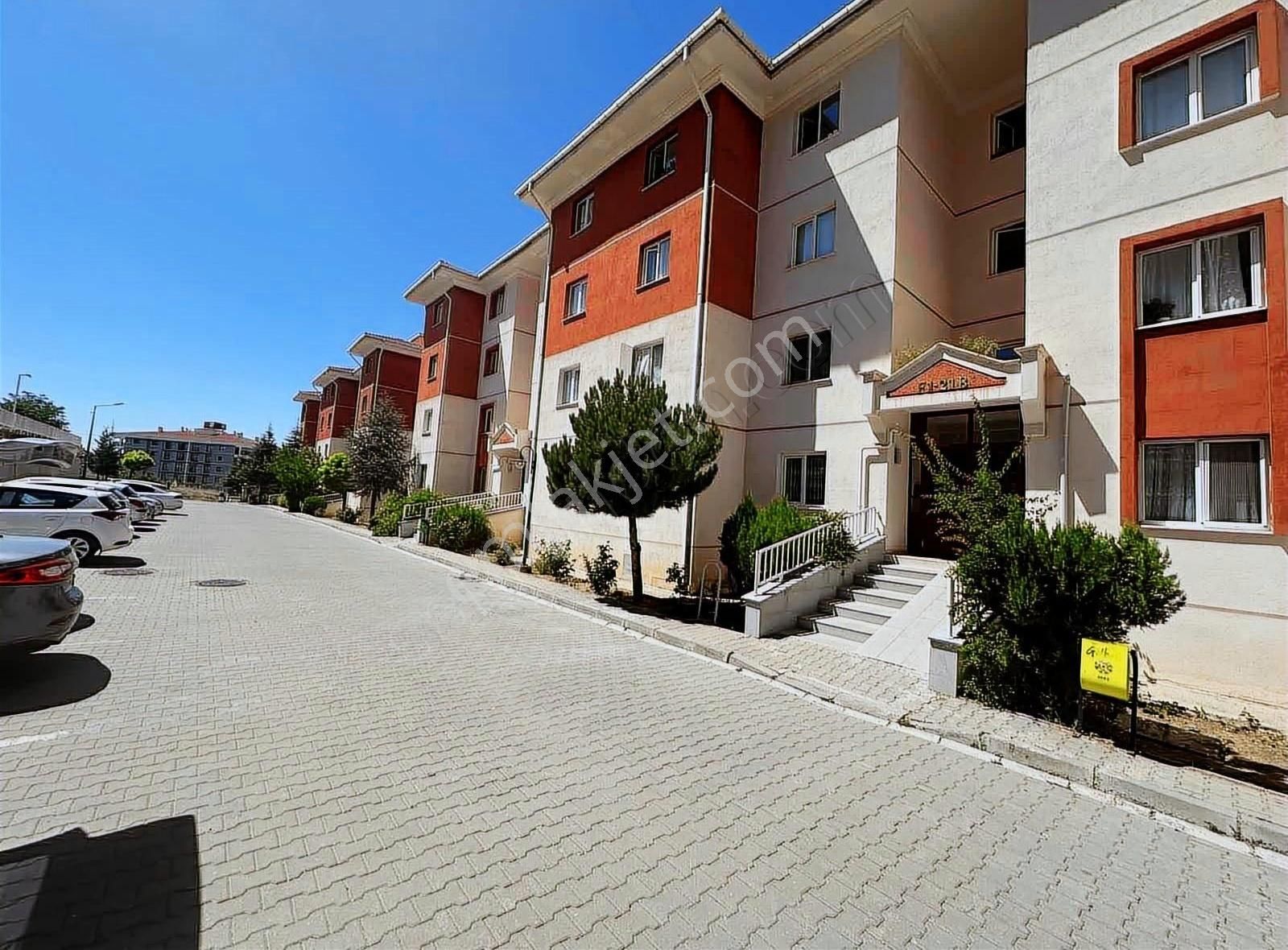 Tokide Arakat Site İçi 2+1
