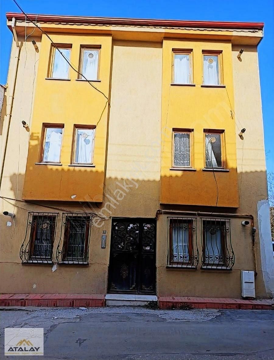Cedit Mahallesinde 6 Adet 1+1 Satılık Apart