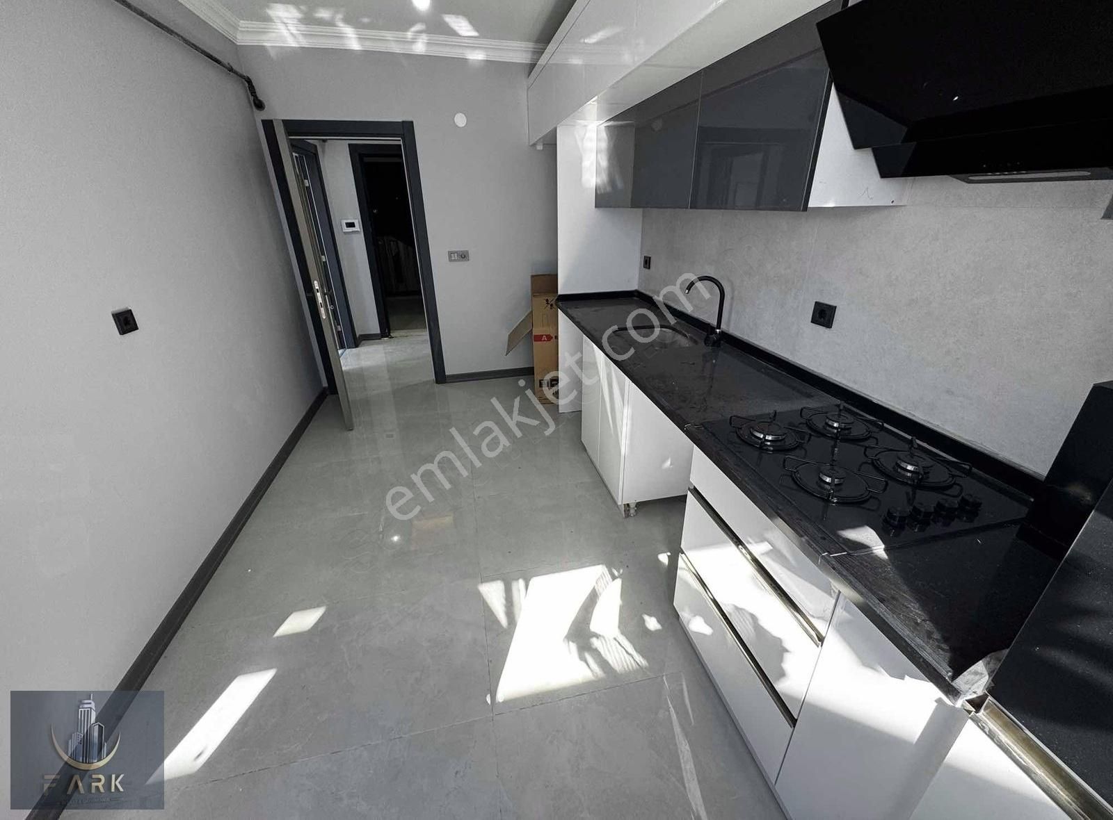 Otoparklı Lüks 2+1 Ön Cephe Satılık Daire - Görsel 16