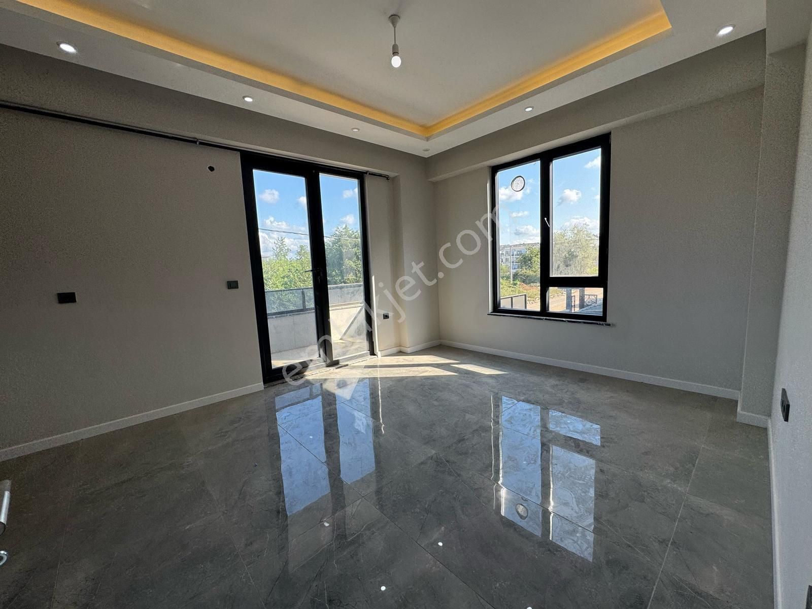 Tek Bloklu Havuzlu Butik Sitede 2+1 Ara Kat Açık Cephe, Yerden Isıtmalı Sıfır Satılık Daire - Görsel 6