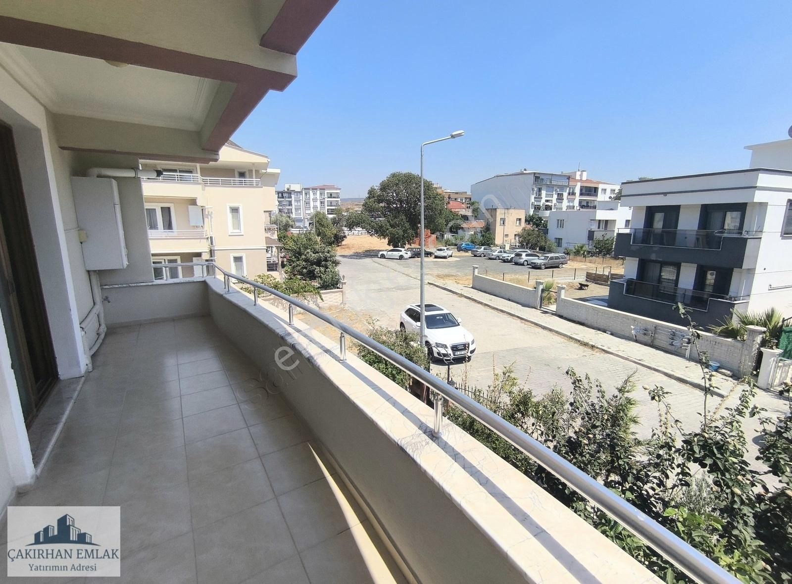 Şakran Merkezde Kiralık Geniş Doğalgazlı Ara Kat Daire