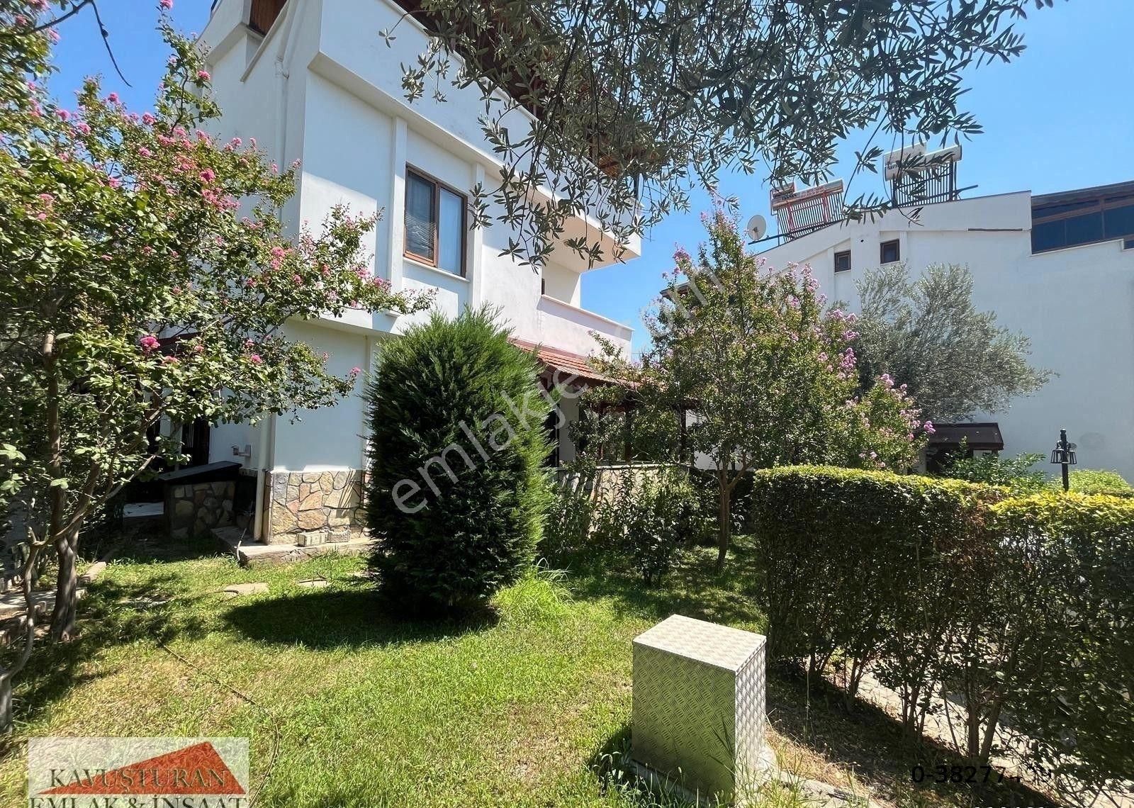 Kavuşturan Emlak'tan Güre İskele'de Havuzlu Site İçerisin'de Satılık Villa - Görsel 34