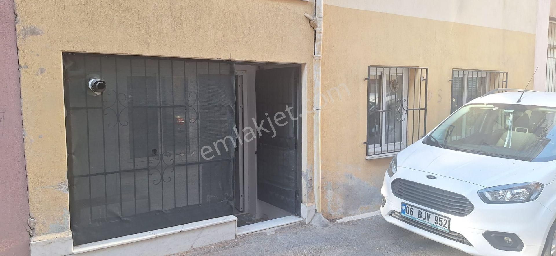 Bozyaka İtfaye Sokagı Karsısında Kıralık Daıre