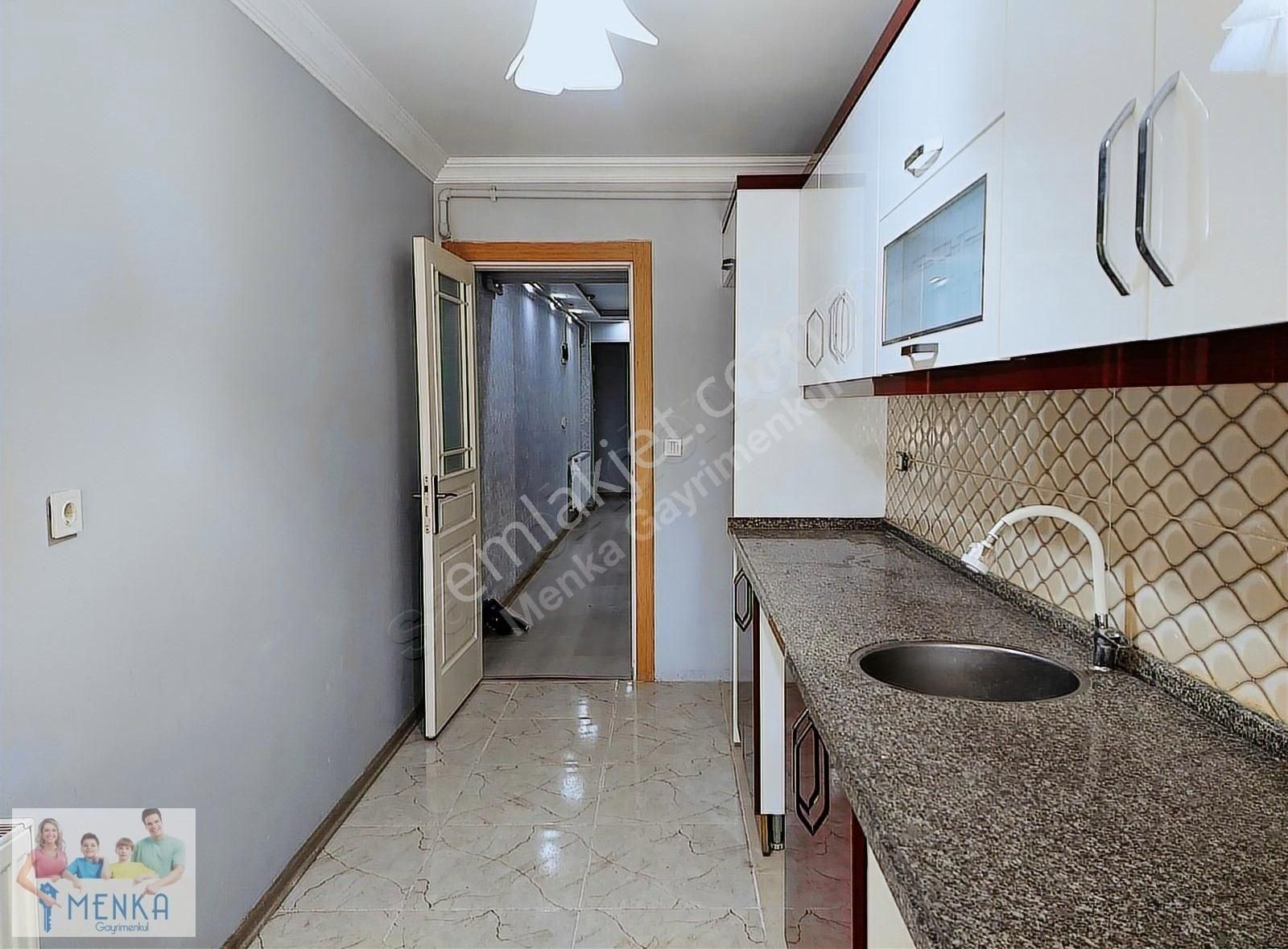 Manisa Yunusemre Atatürk Mahallesinde 2+1 Kiralık Daire