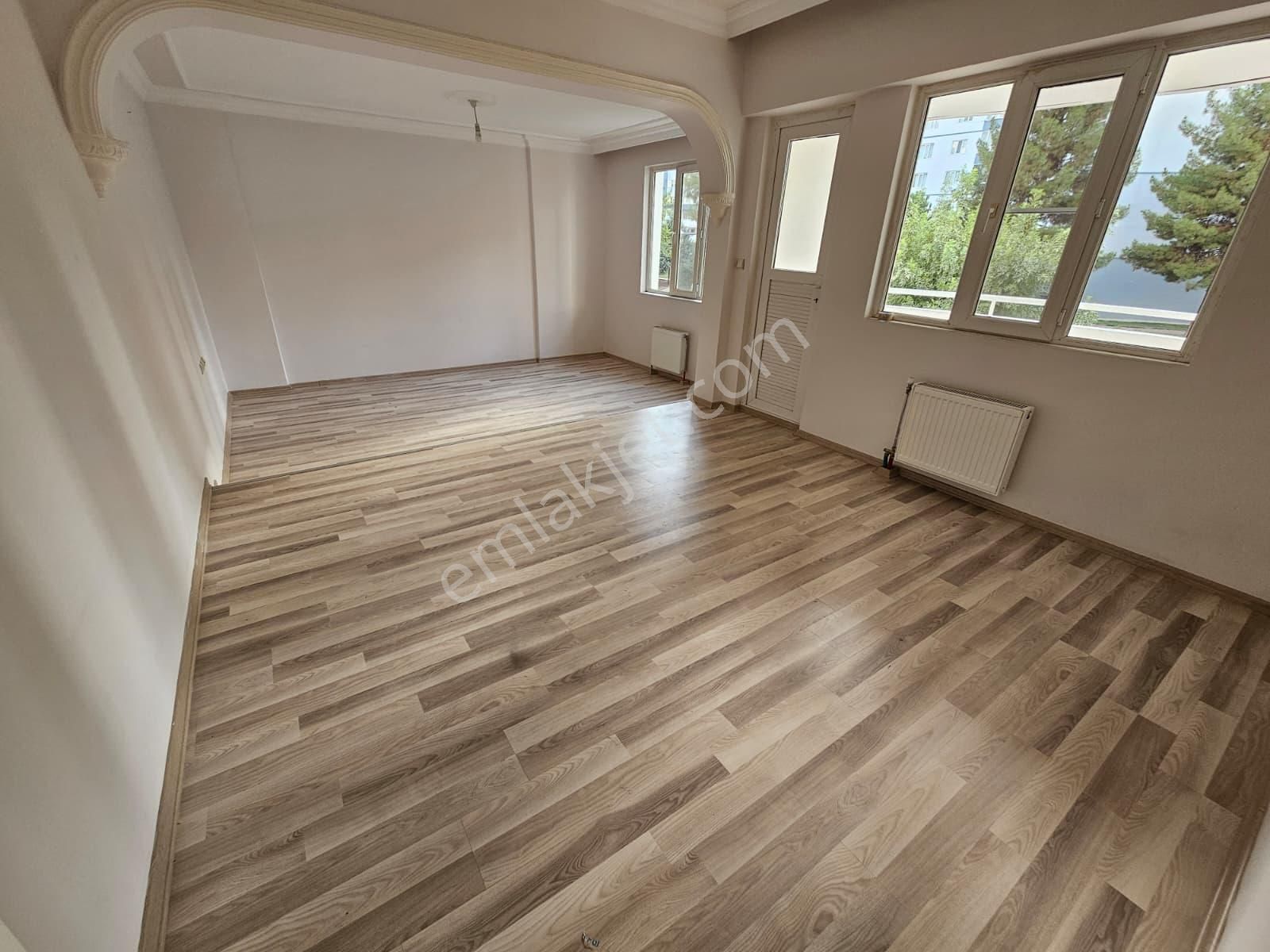 Metropol 1'de Ful Yapılı Kiralık 3+1 Daire