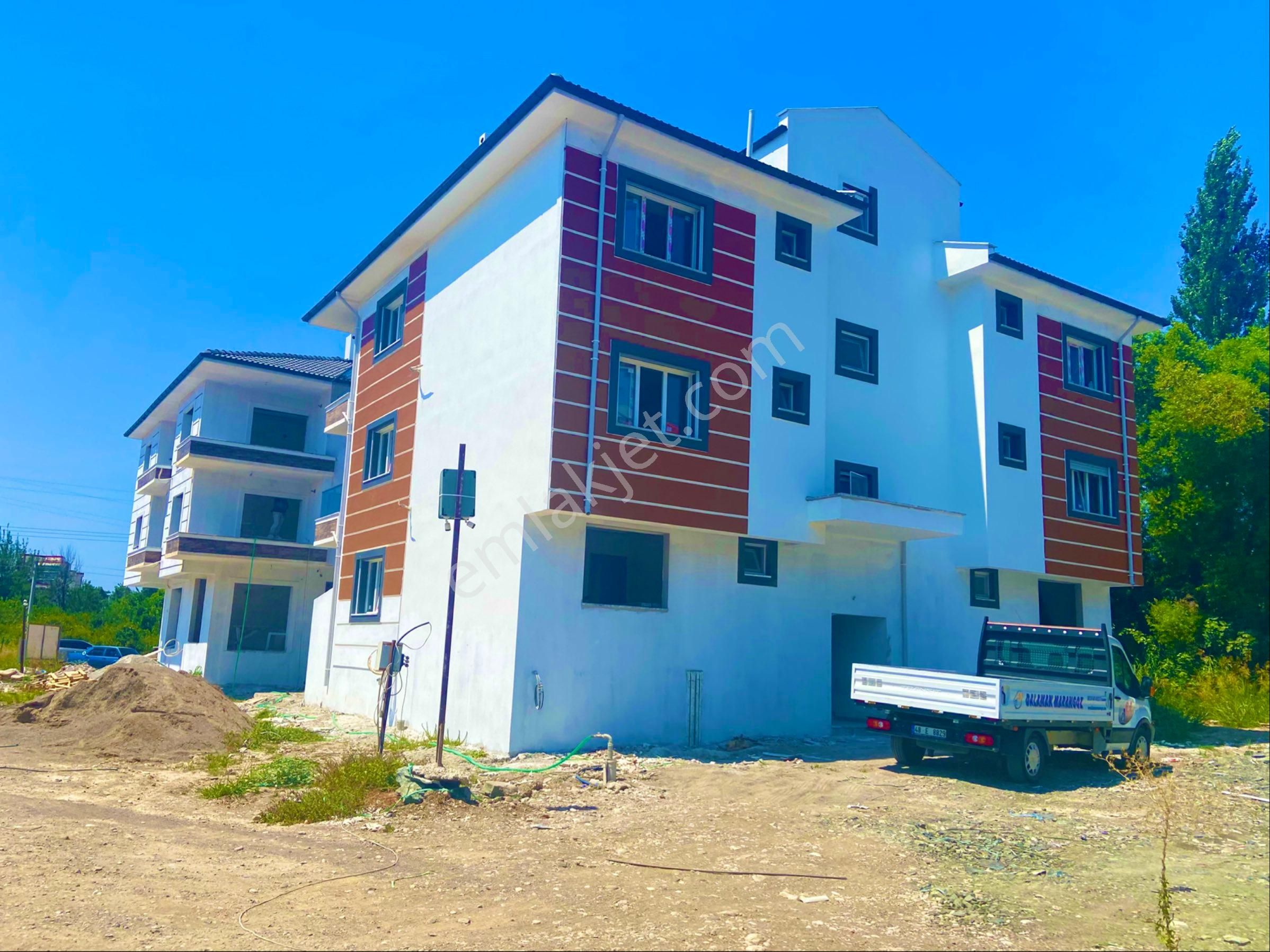 Ortaca Çaylıda Havuzlu 1+1 Yatırımlık Daireler Satılıktır - Görsel 15