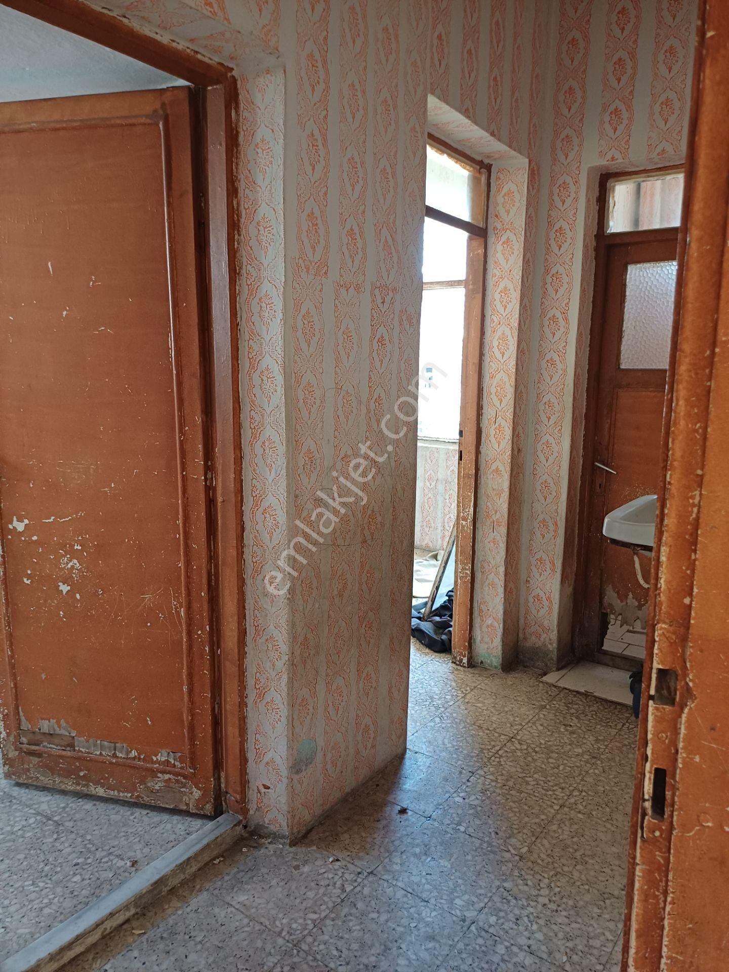 Acil Satılık Müstakil Ev - Çarşı Merkezde - Görsel 13