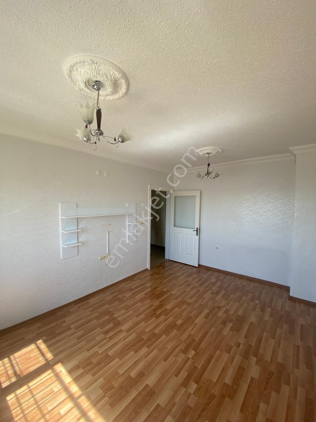 Millioğlu İnşaat'tan Beykent F Blok'da Kiralık 2+1 Toki Dairesi