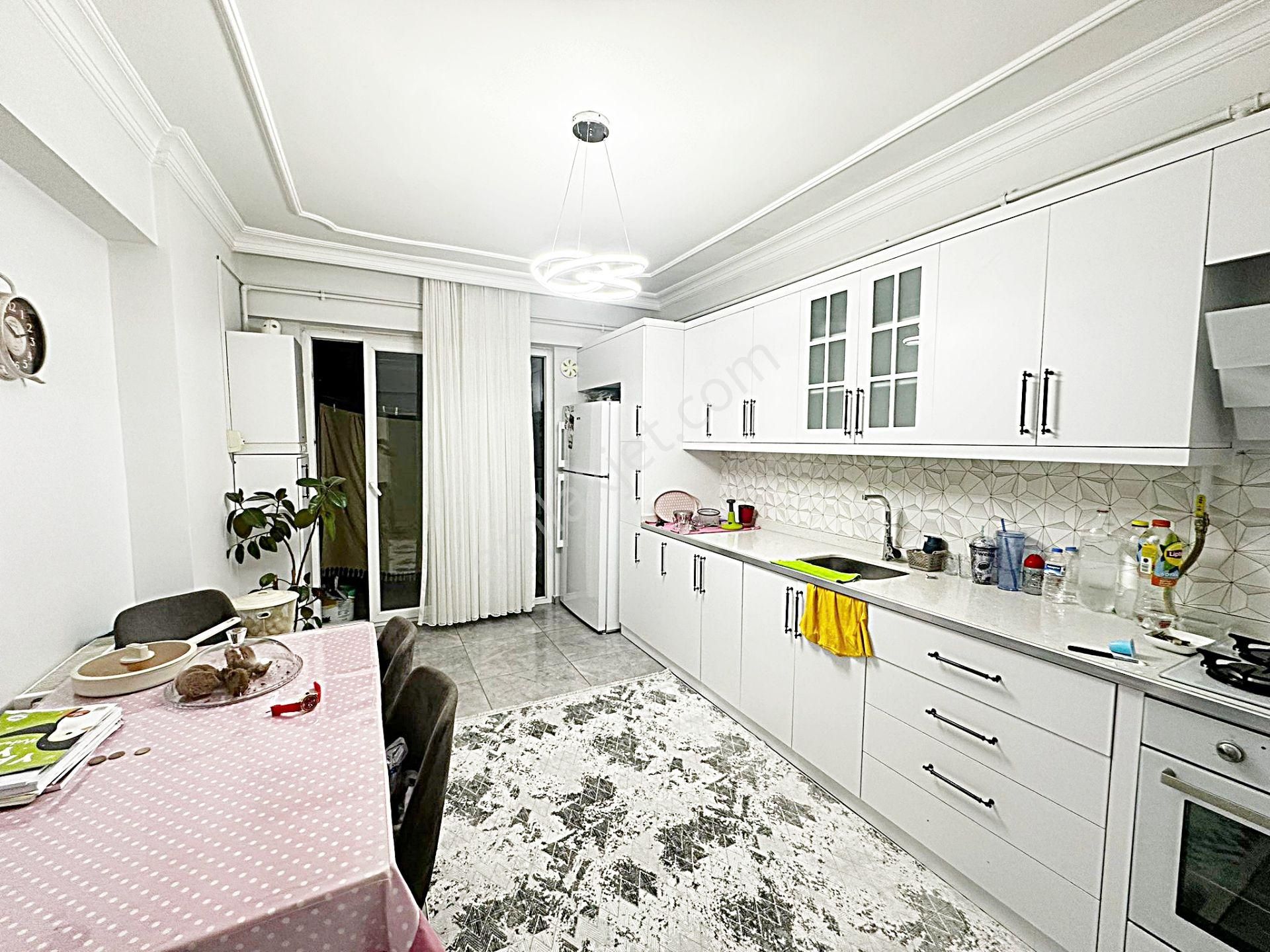 Taha Emlak Tan Metropol De Satılık 3+1 Daire