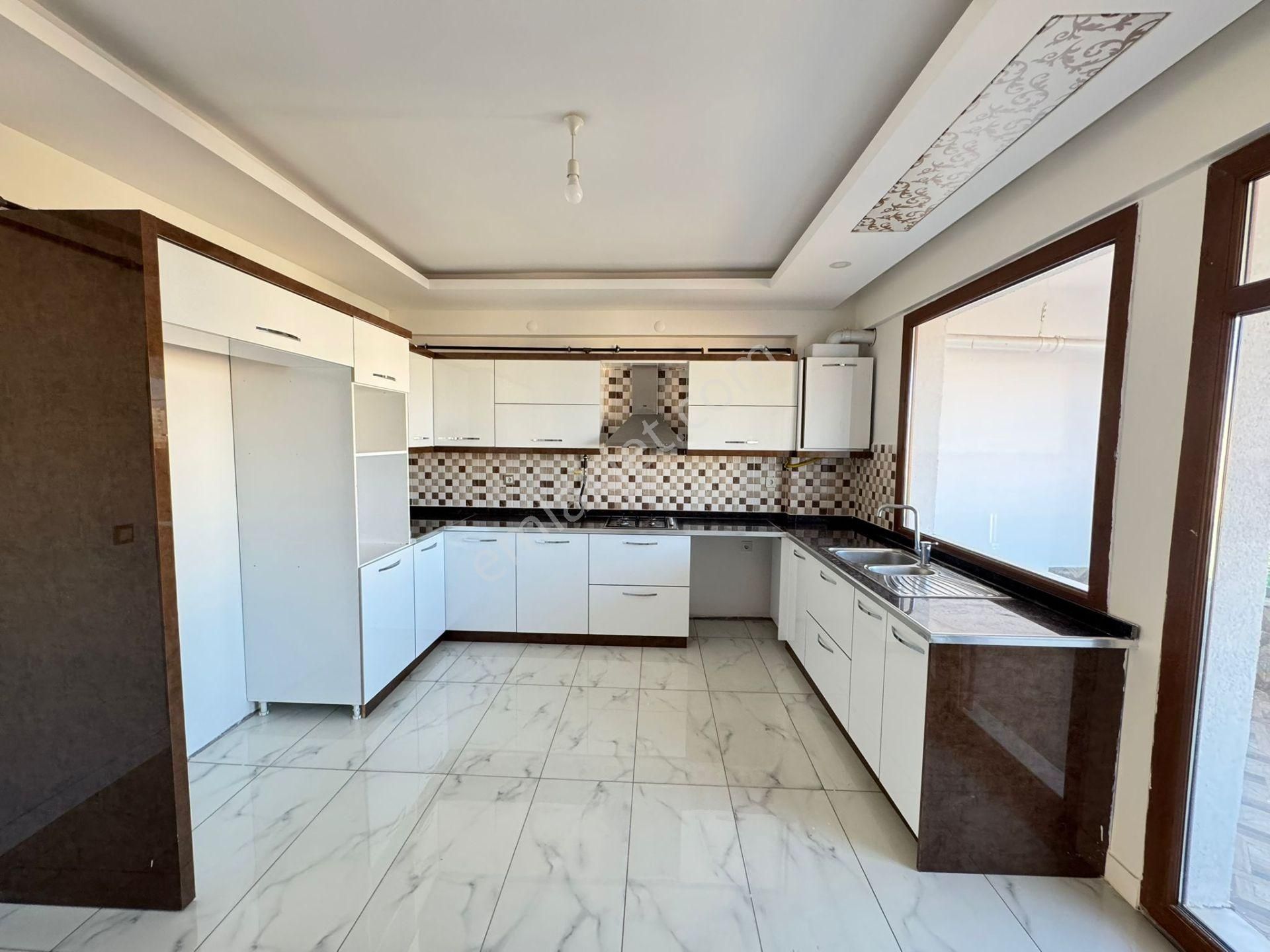 Rota Dan Araştırma Hastanesi Yanı Acil Satılık 3+1 Daire