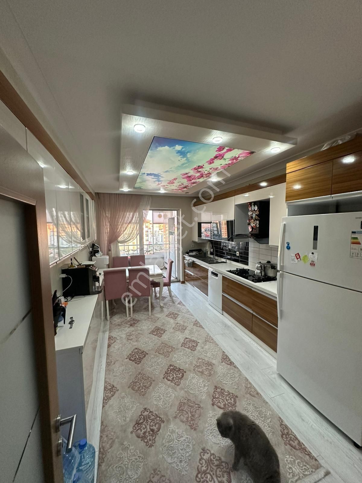Ahimesut Mah. Sitede 179 M2 Full Yapılı Satılık Daire