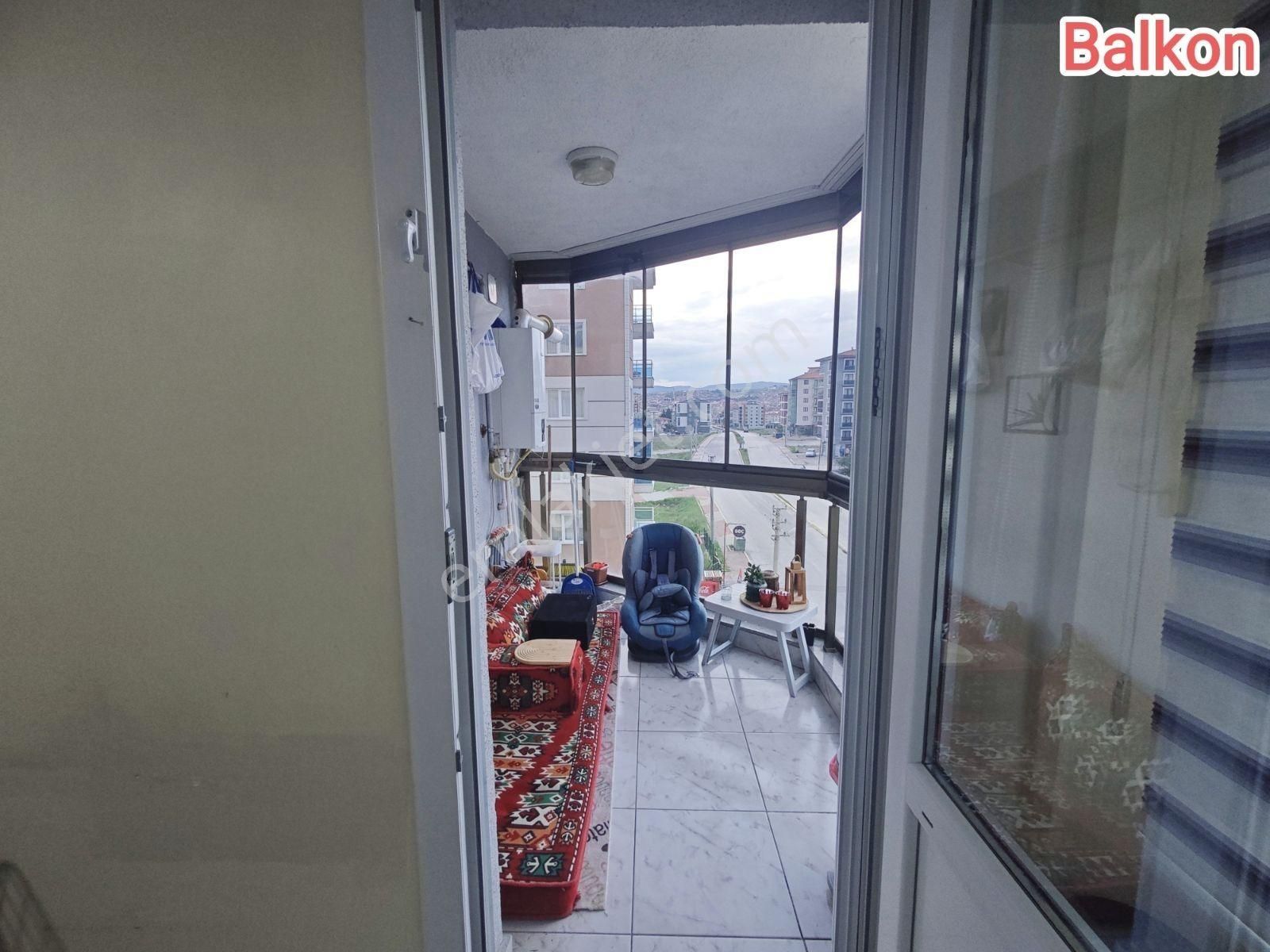 Uşak Merkez Ara Kat 2+1 | Okul Ve Avm'ye Yakın, Fırsat Daire! - Görsel 6