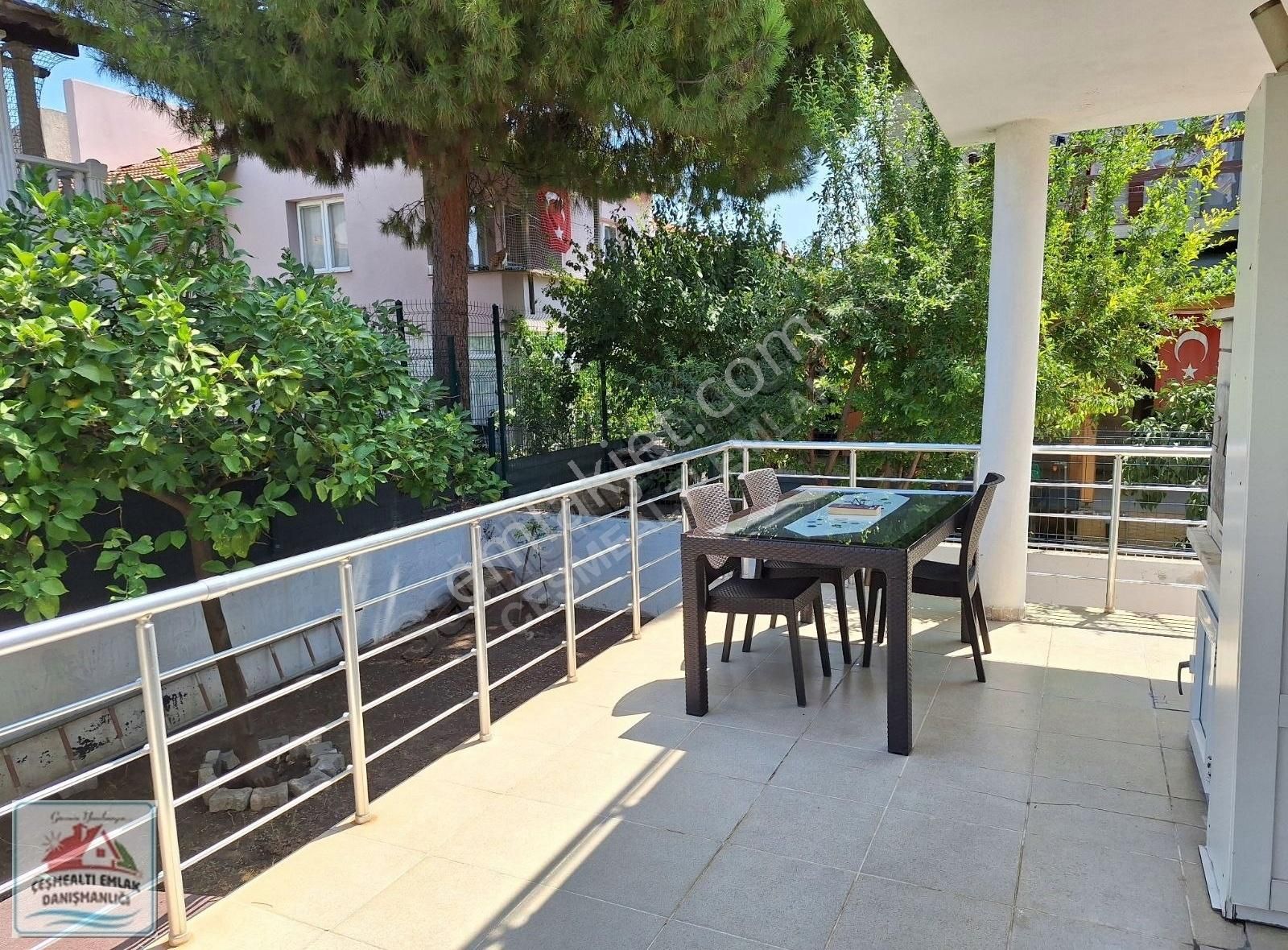 Urla Guvendik Mah. 220 M2 Bahce İcinde 3+1 Villa - Görsel 15