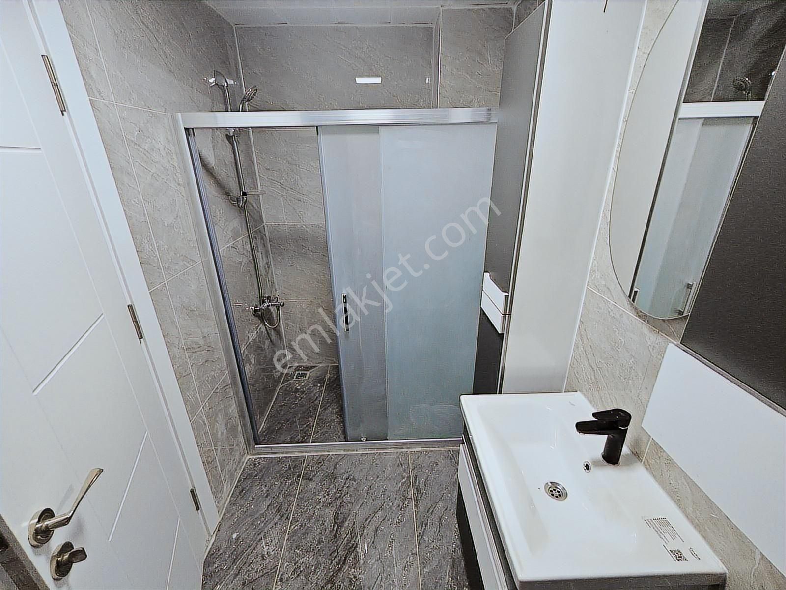 Uşak Merkez Kemalözde Çepni Park Sitesinde Ultra Lüks 2+1 Daire - Görsel 7