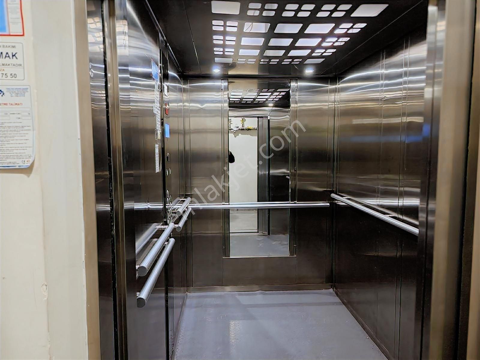 Uşak Merkez Kemalözde Çepni Park Sitesinde Ultra Lüks 2+1 Daire - Görsel 16