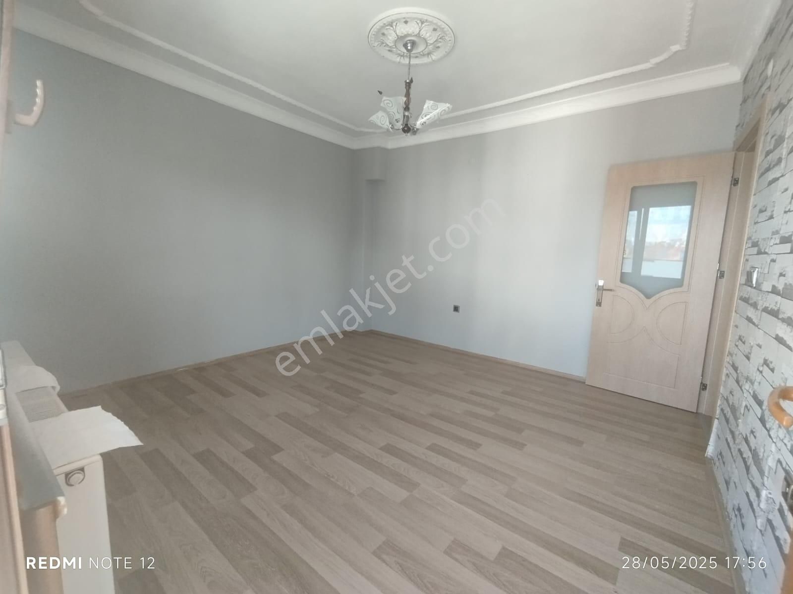 Bağlarbaşında Komple Satılık Kelepir Bina - Görsel 20