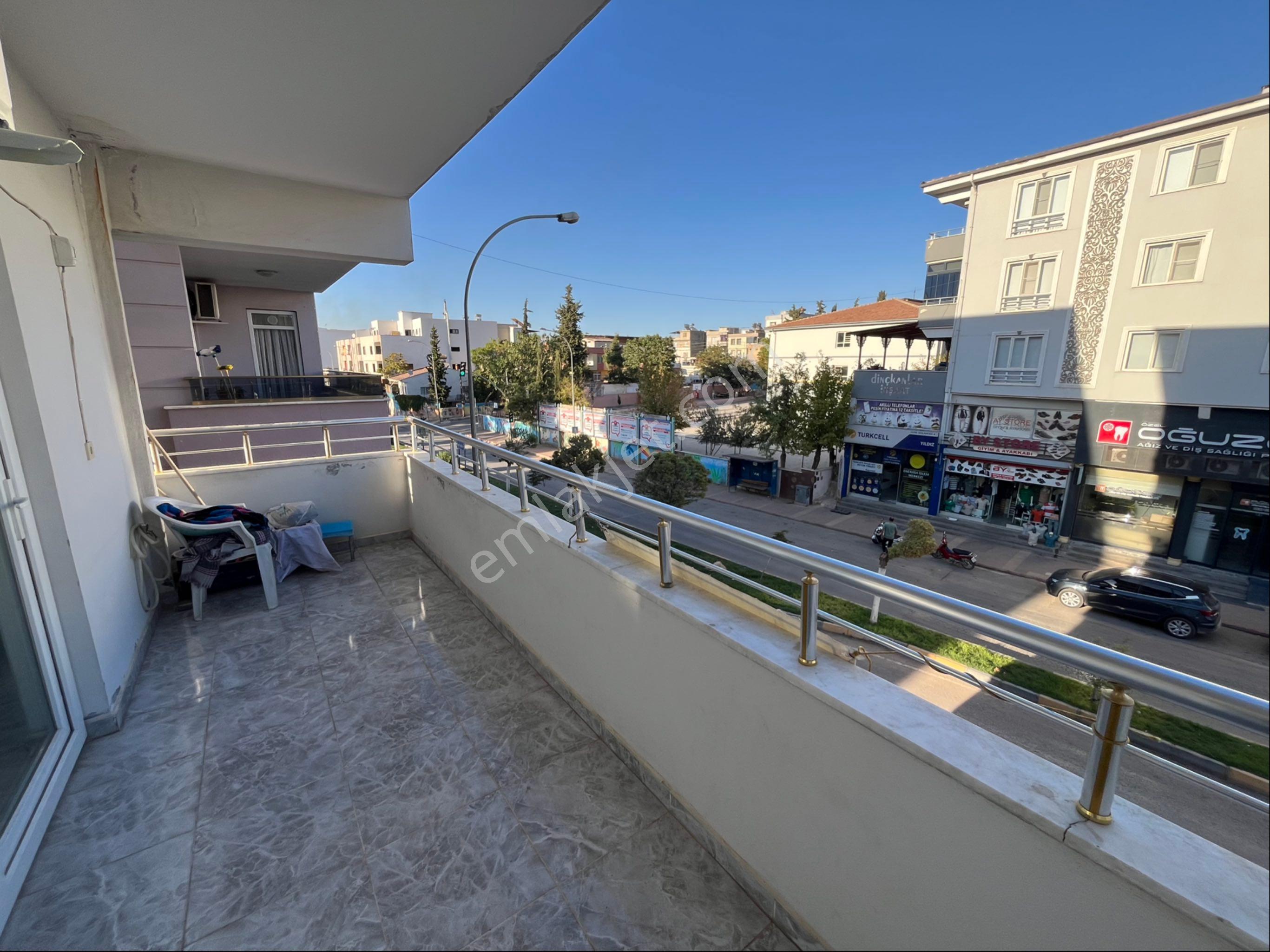 Oğuzeli Çarşı Merkezinde Ana Caddeye Cepeli 2+1 Daire - Görsel 18