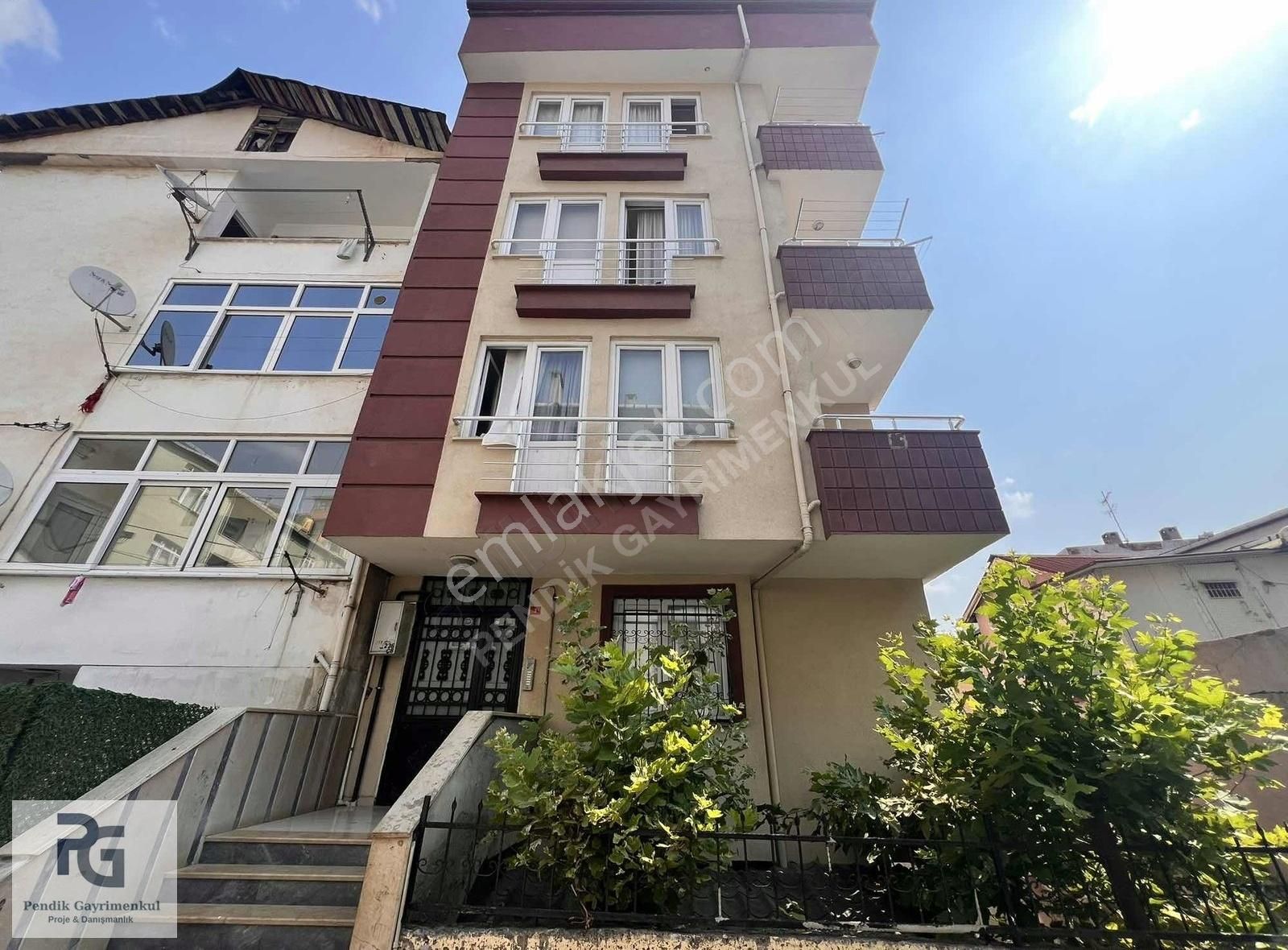 Acil Pendik Gözdagının Dibinde Kaçırılmayacak 3+1 Satılık Daire