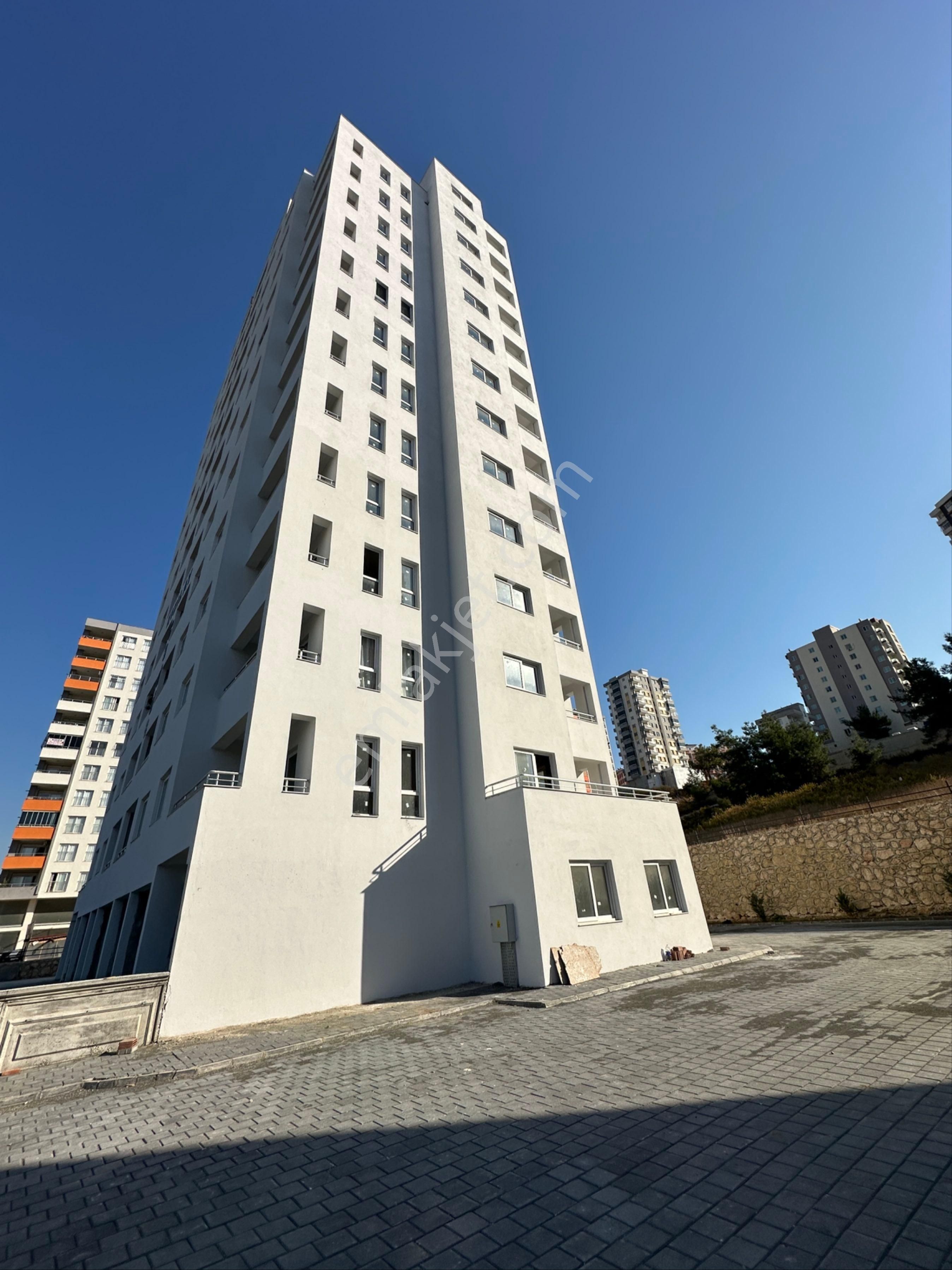 Çınarlıda Bulvar Üzeri Hasarsız İskanlı Satılık 1+1 Daire - Görsel 12