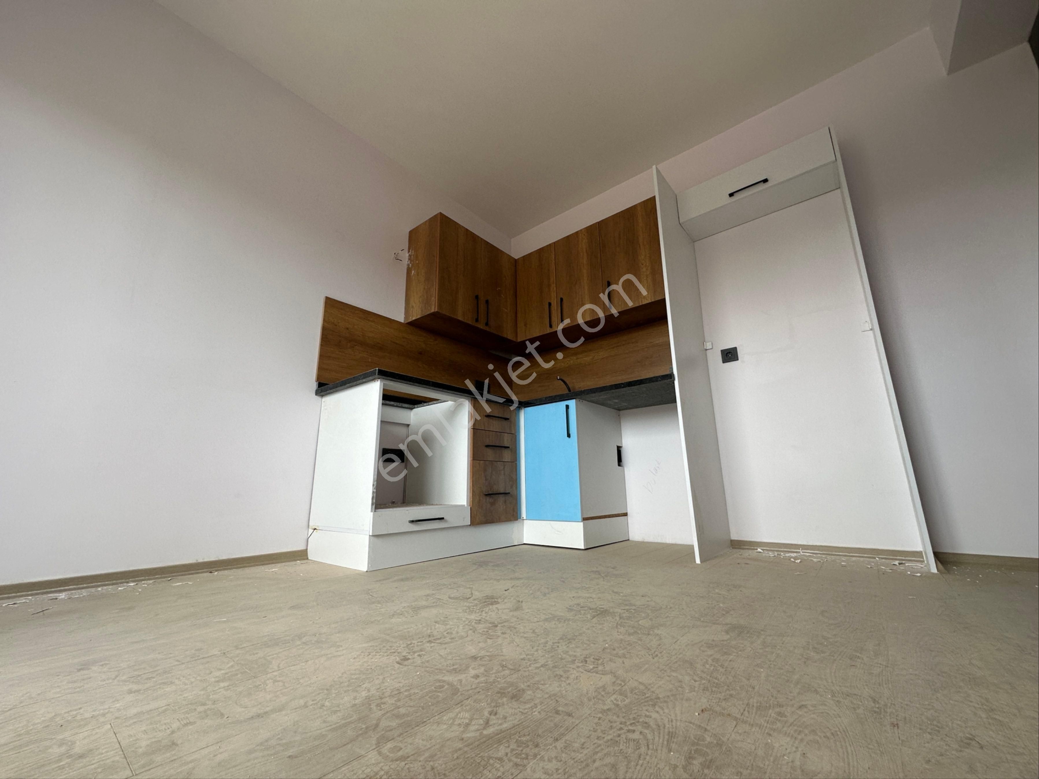 Çınarlıda Bulvar Üzeri Hasarsız İskanlı Satılık 1+1 Daire - Görsel 6