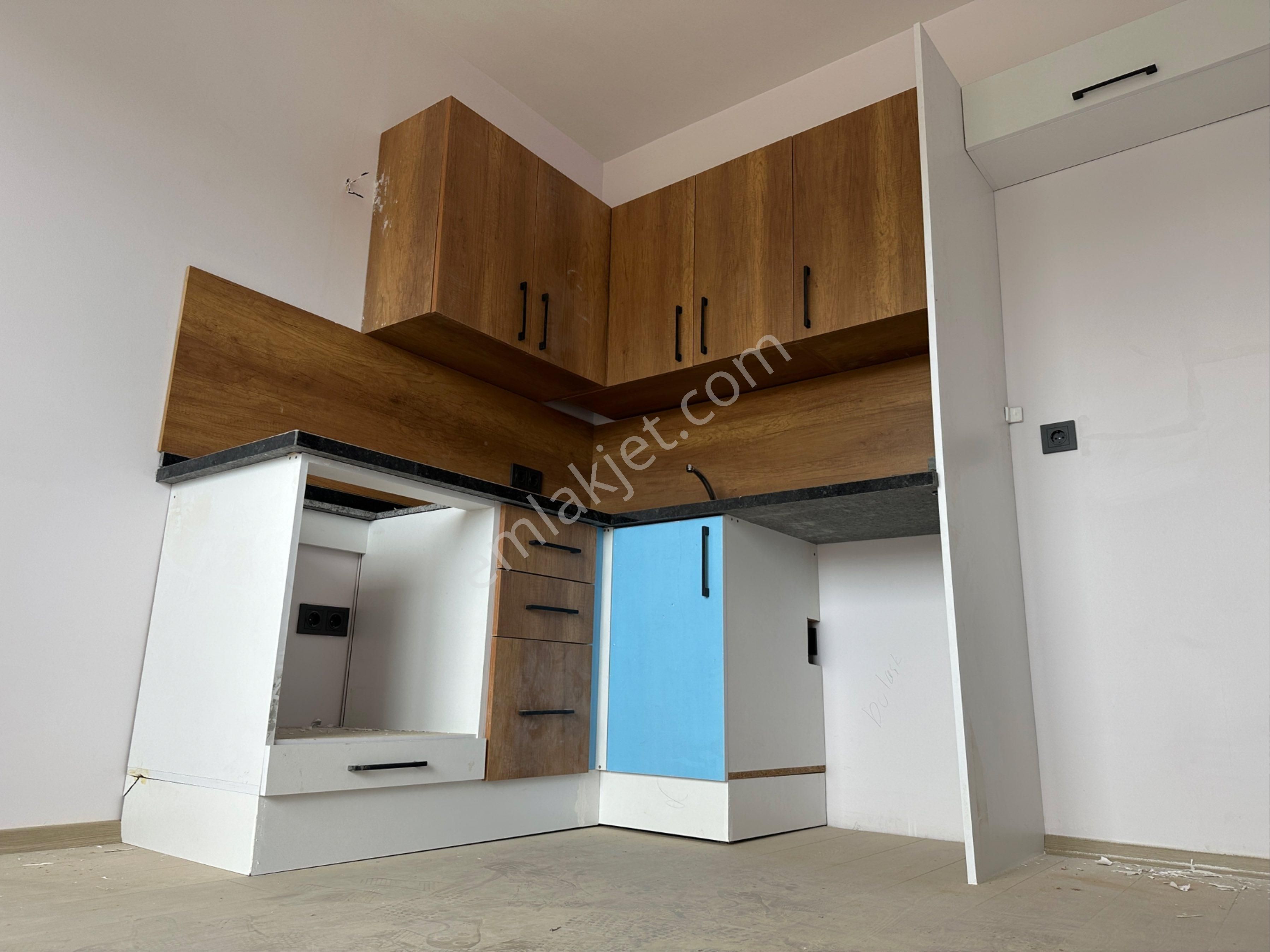 Çınarlıda Bulvar Üzeri Hasarsız İskanlı Satılık 1+1 Daire - Görsel 5