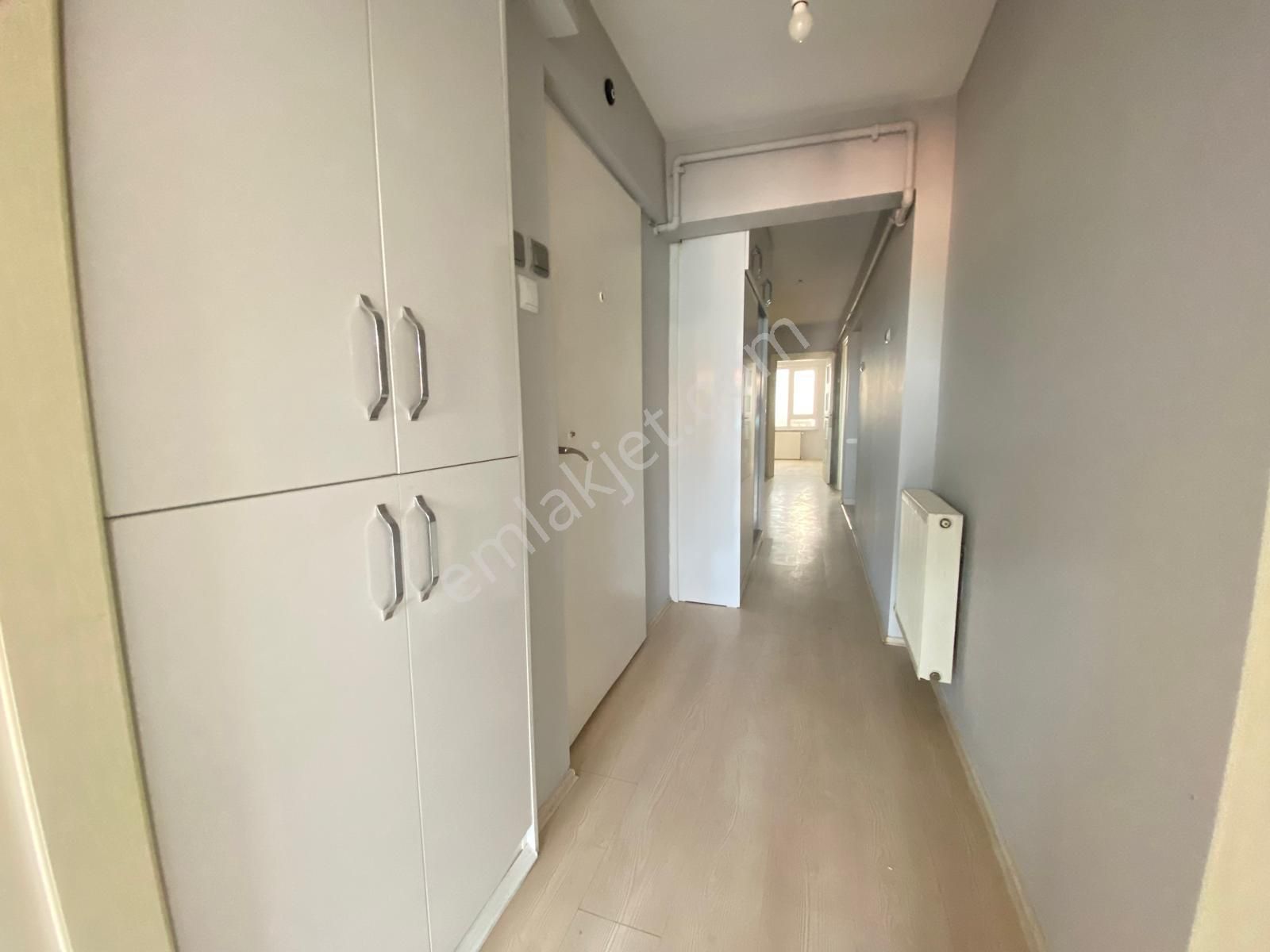 Muradiye’de Ana Cadde Üzeri Satılık Masrafsız Daire - Görsel 5