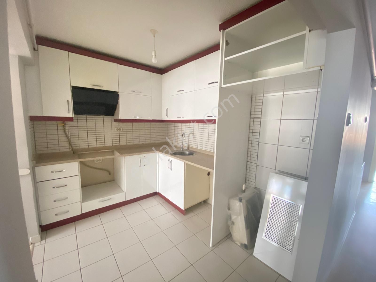 Muradiye’de Ana Cadde Üzeri Satılık Masrafsız Daire - Görsel 7