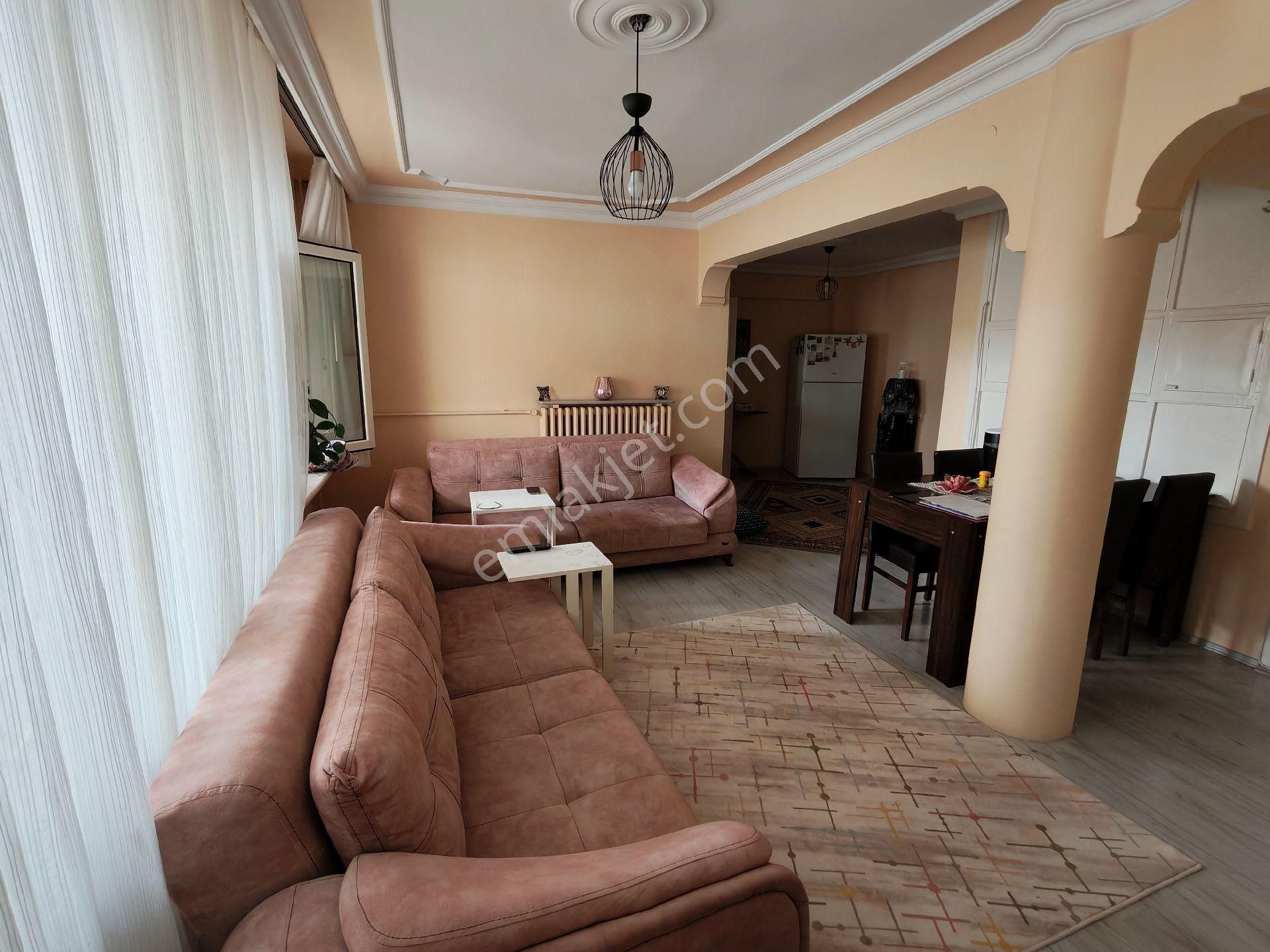 Barış Emlak'tan İpekçilik Cadde Üzeri Teraslı 3+1 Daire. - Görsel 2