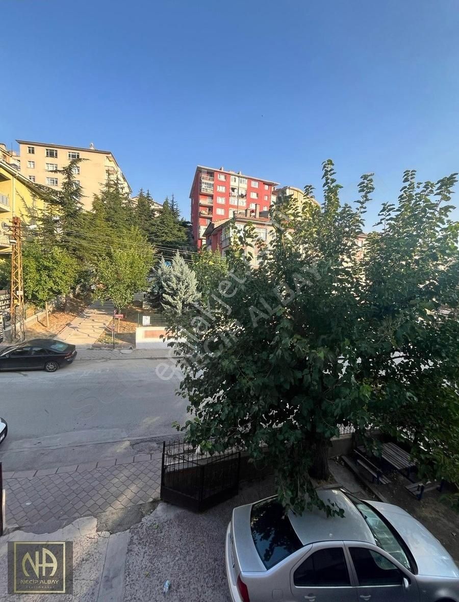 İncirli'de Full+full Yapılı Cadde Paraleli Geniş 3+1 Satılık