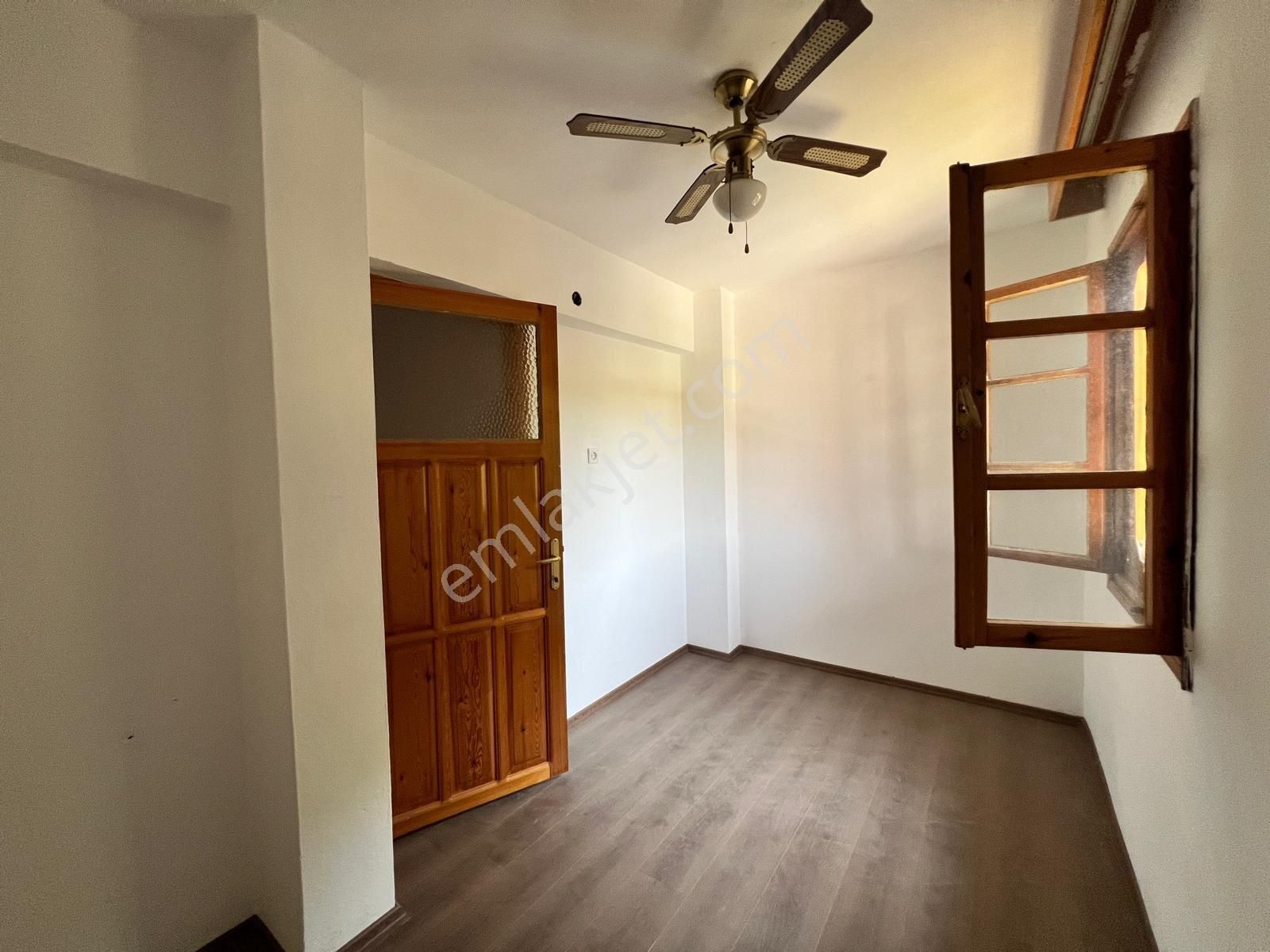 Seferihisar Ürkmez’de 3+1 Satılık Villa Denize Tarafında - Görsel 30