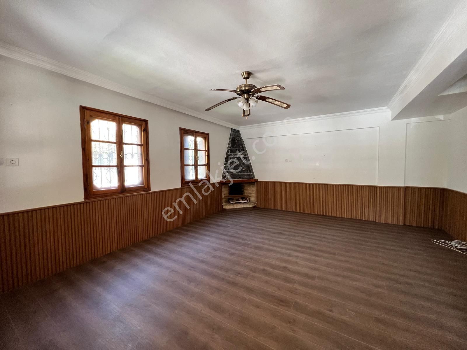 Seferihisar Ürkmez’de 3+1 Satılık Villa Denize Tarafında - Görsel 24