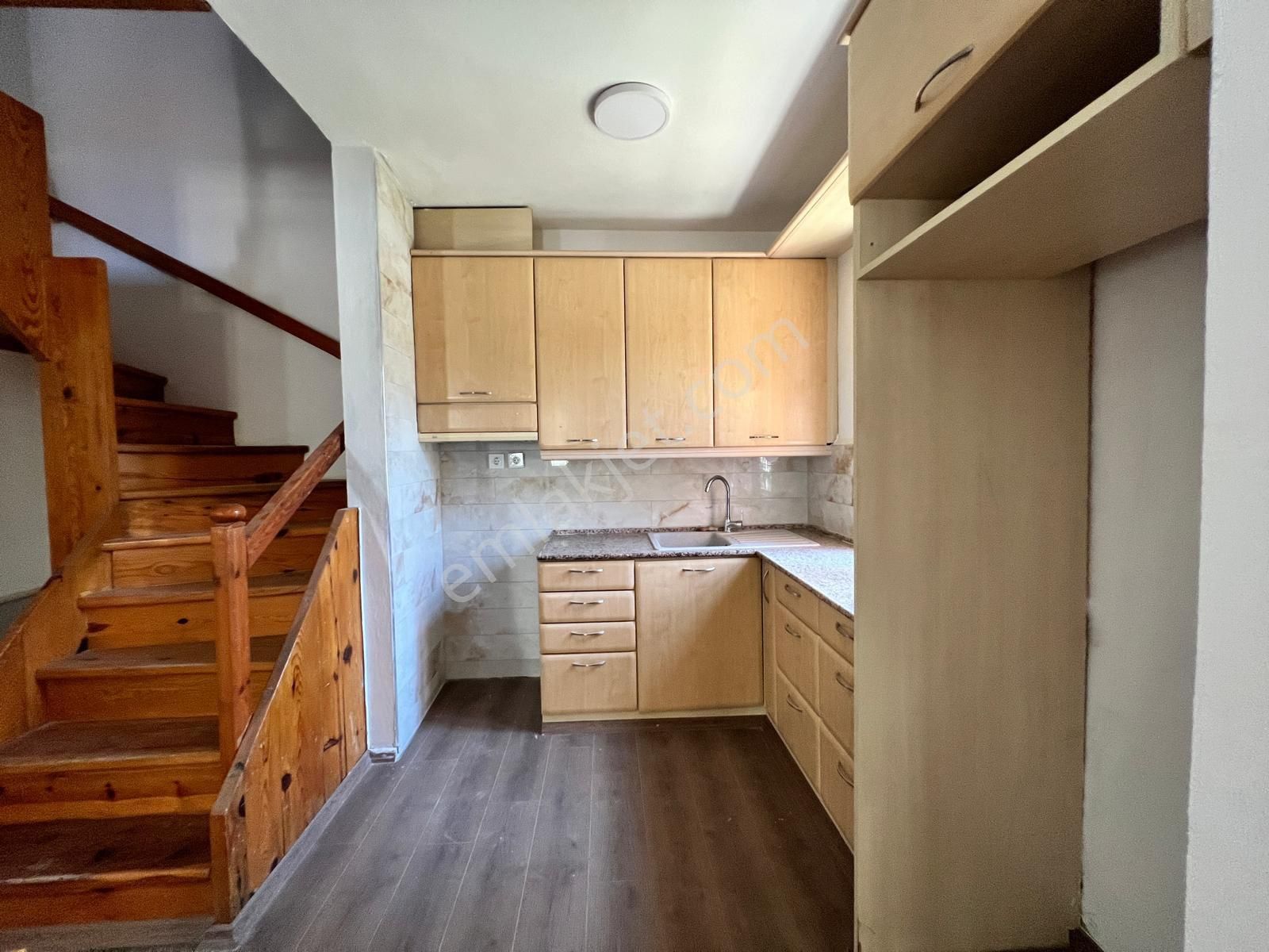 Seferihisar Ürkmez’de 3+1 Satılık Villa Denize Tarafında - Görsel 19