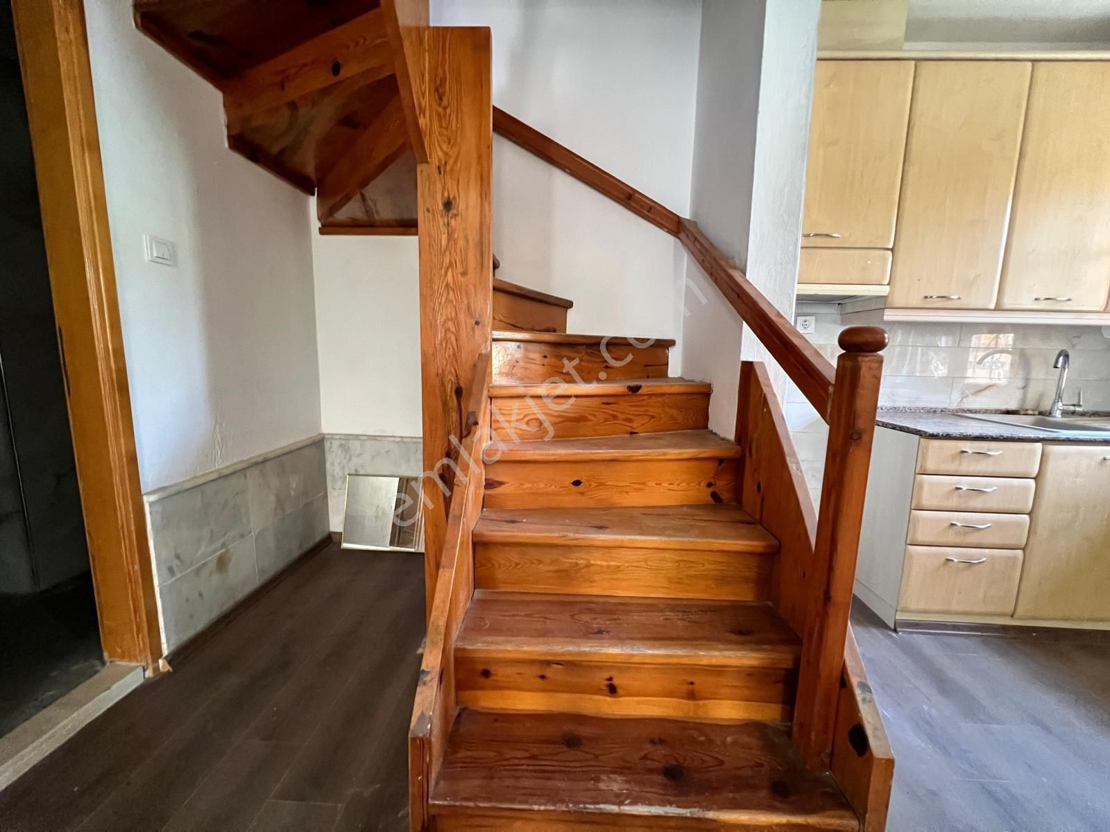 Seferihisar Ürkmez’de 3+1 Satılık Villa Denize Tarafında - Görsel 25