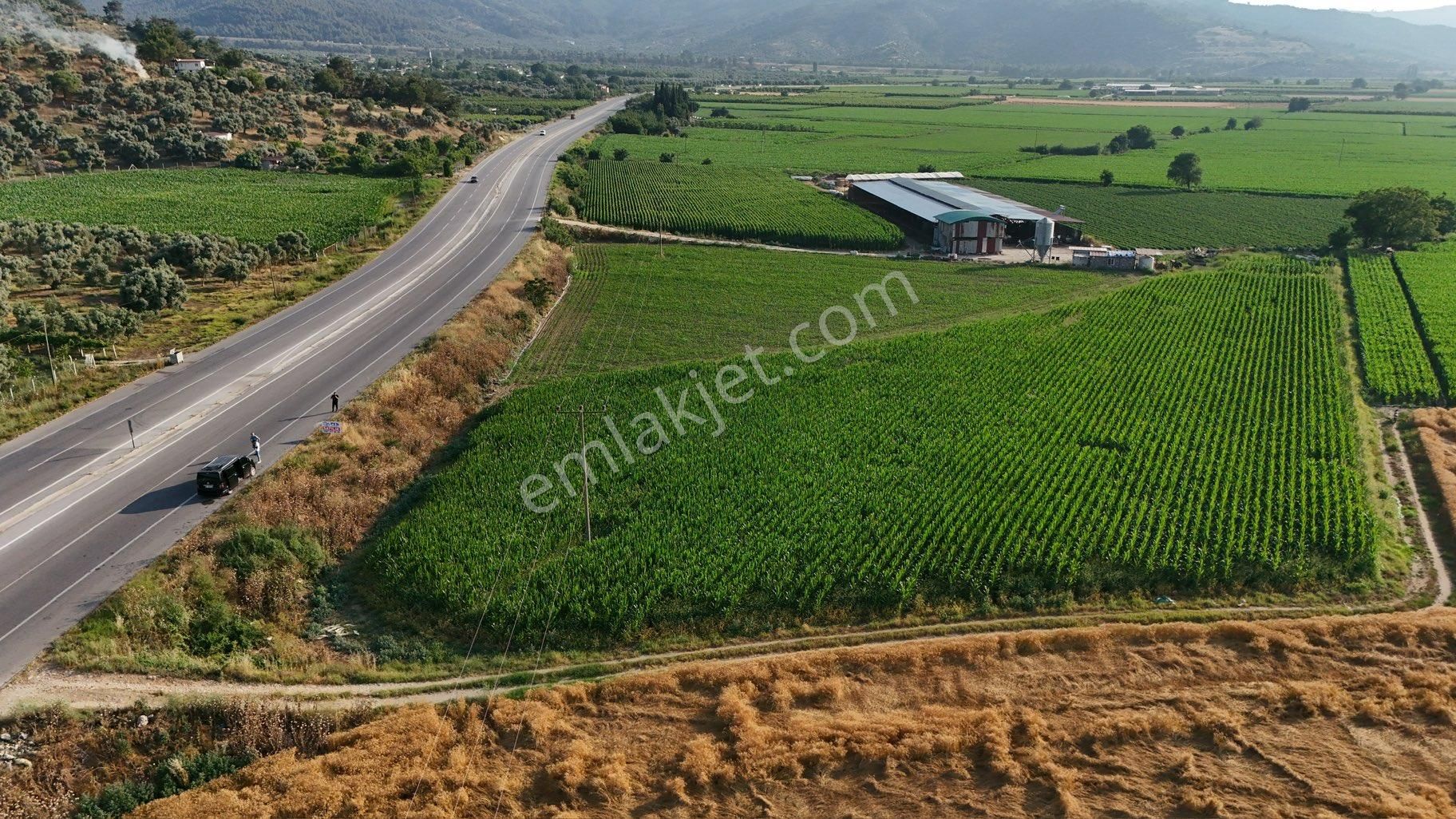 Pek Emlaktan Selçuk Asfaltı 50 Metre Cepheli 7500 M2 Ev Yapmaya Müsait Satılık Bahçe - Görsel 11