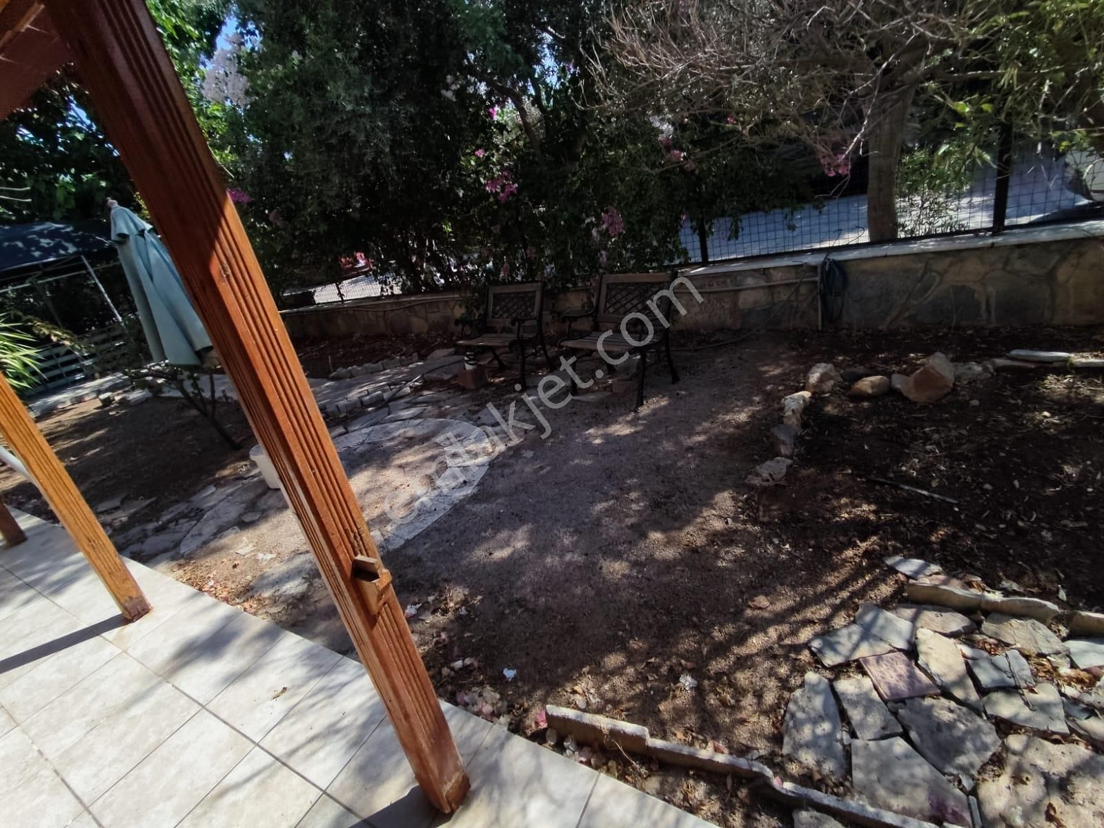 Didim Akbük'te Merkezi Konumda Bahçeli Satılık Yazlık - Görsel 5